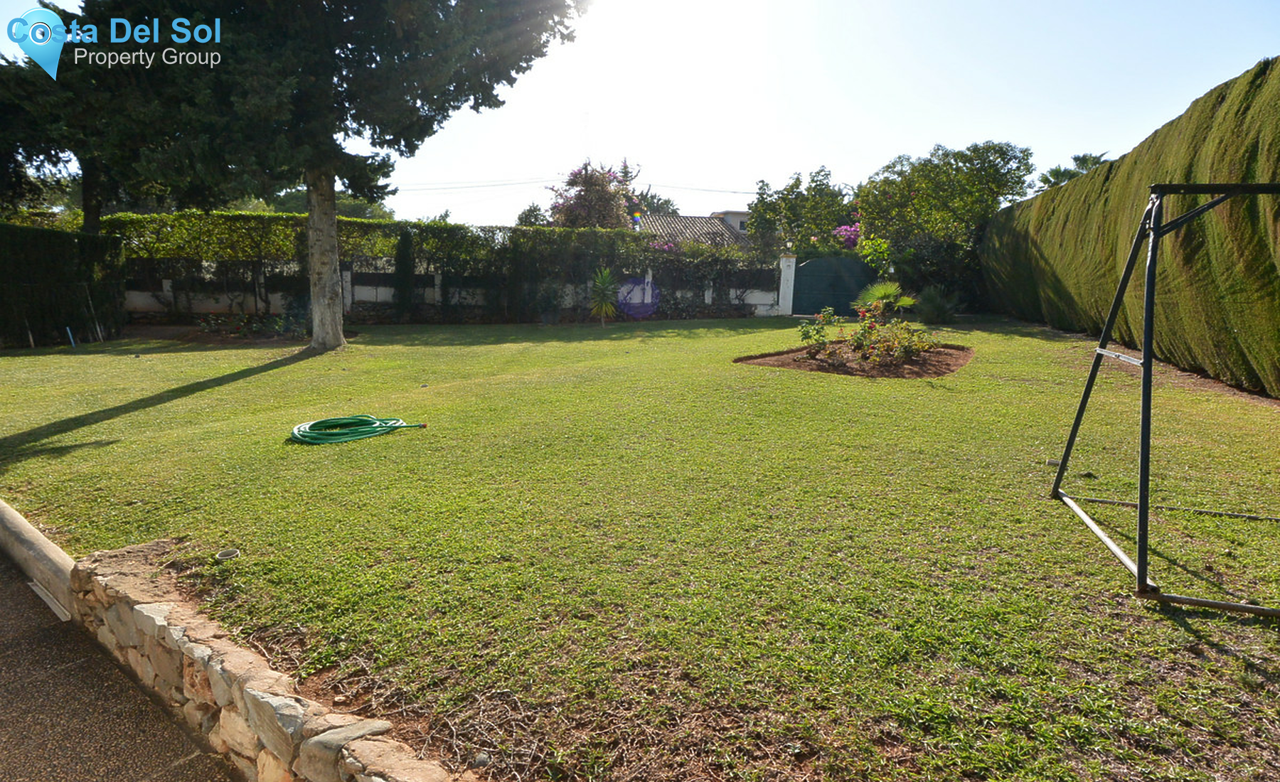 Residential Plot in Marbella-1327411