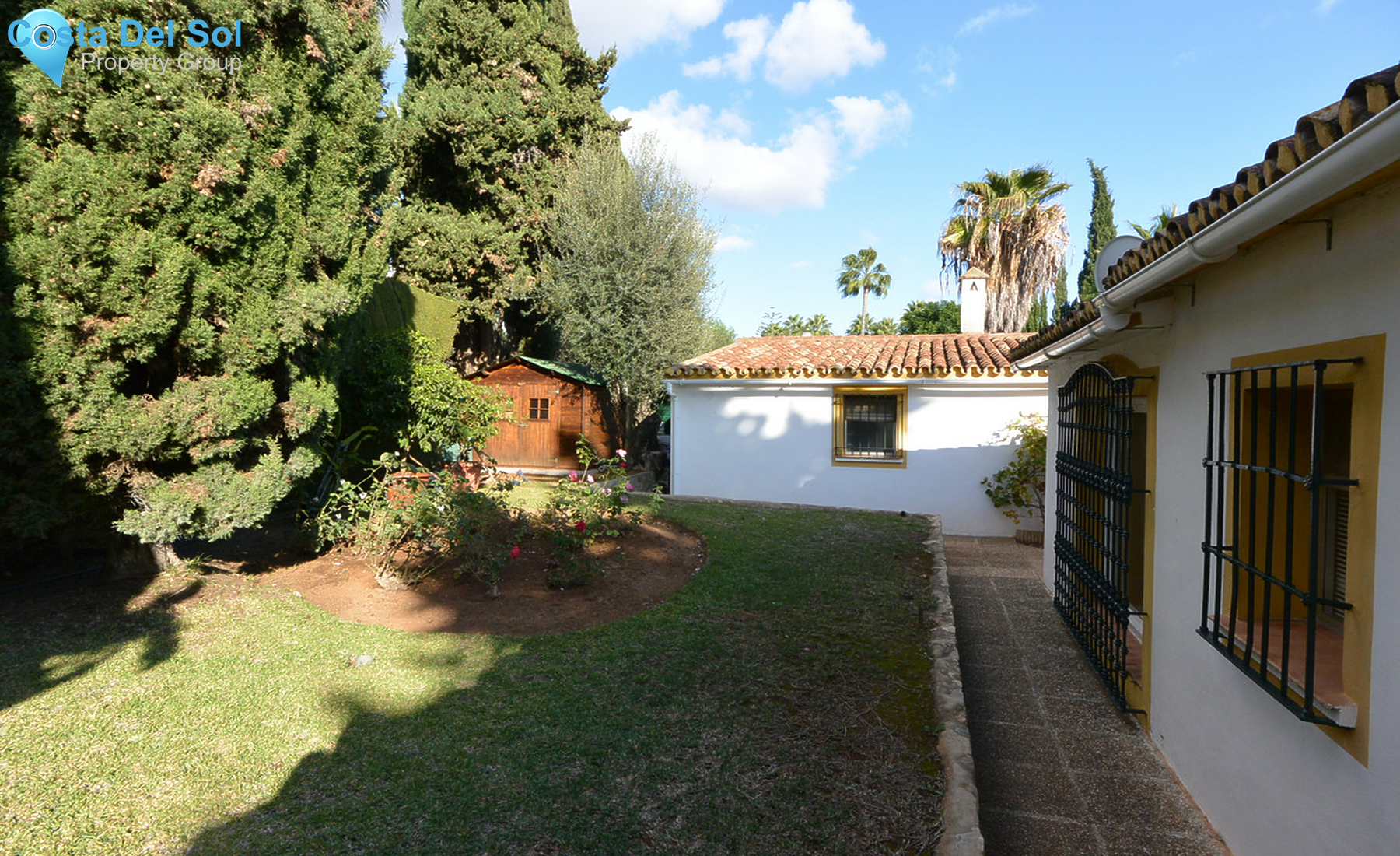 Residential Plot in Marbella-1327415