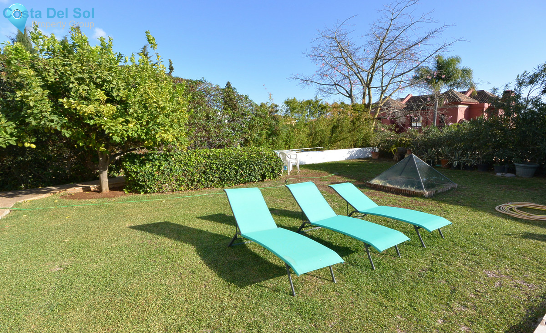 Residential Plot in Marbella-1327416