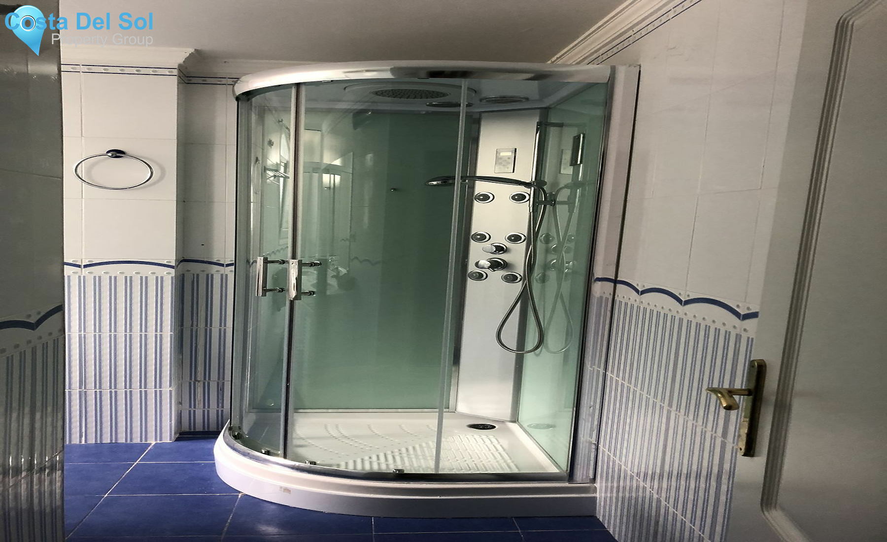 Semi-Detached House in Alhaurín de la Torre-1513994