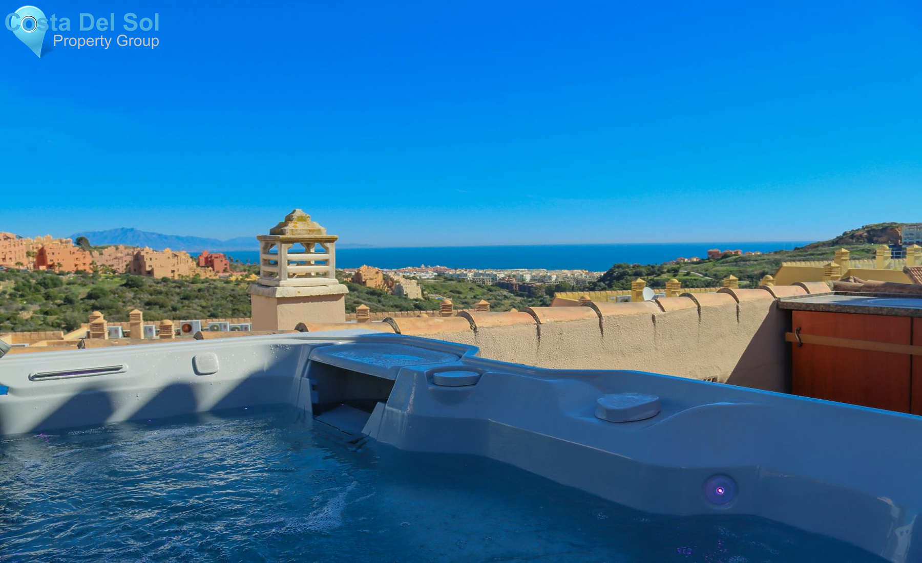 Semi-Detached House in La Duquesa-1152635