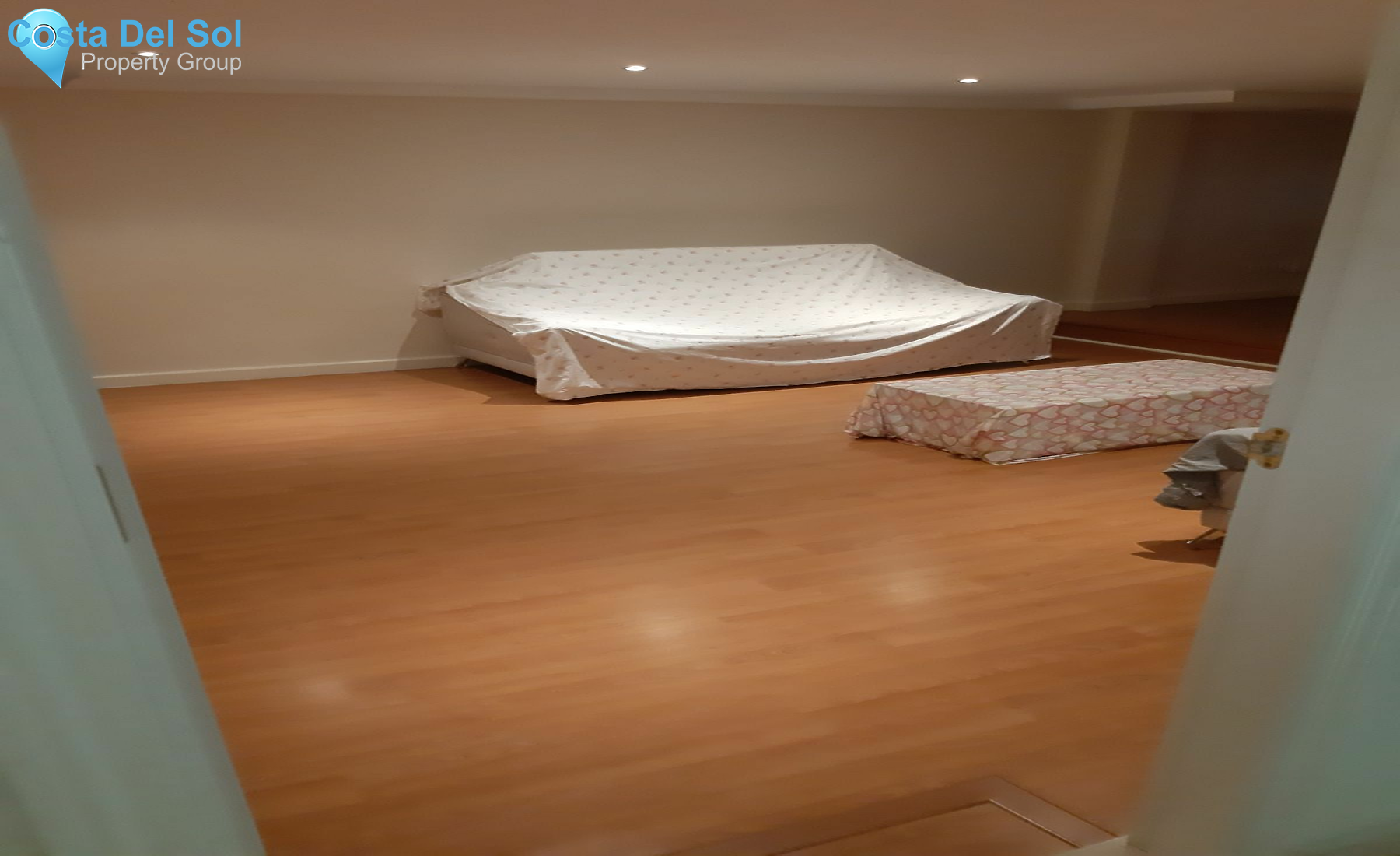 Semi-Detached House in Limonar-1179032