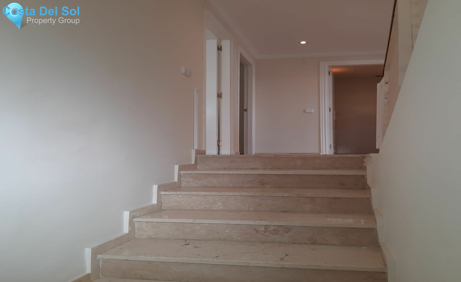 Semi-Detached House in Limonar-1179035