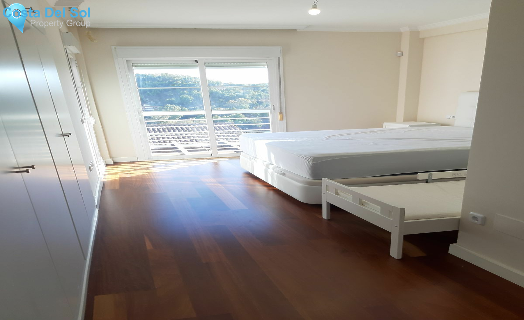 Semi-Detached House in Limonar-1179036