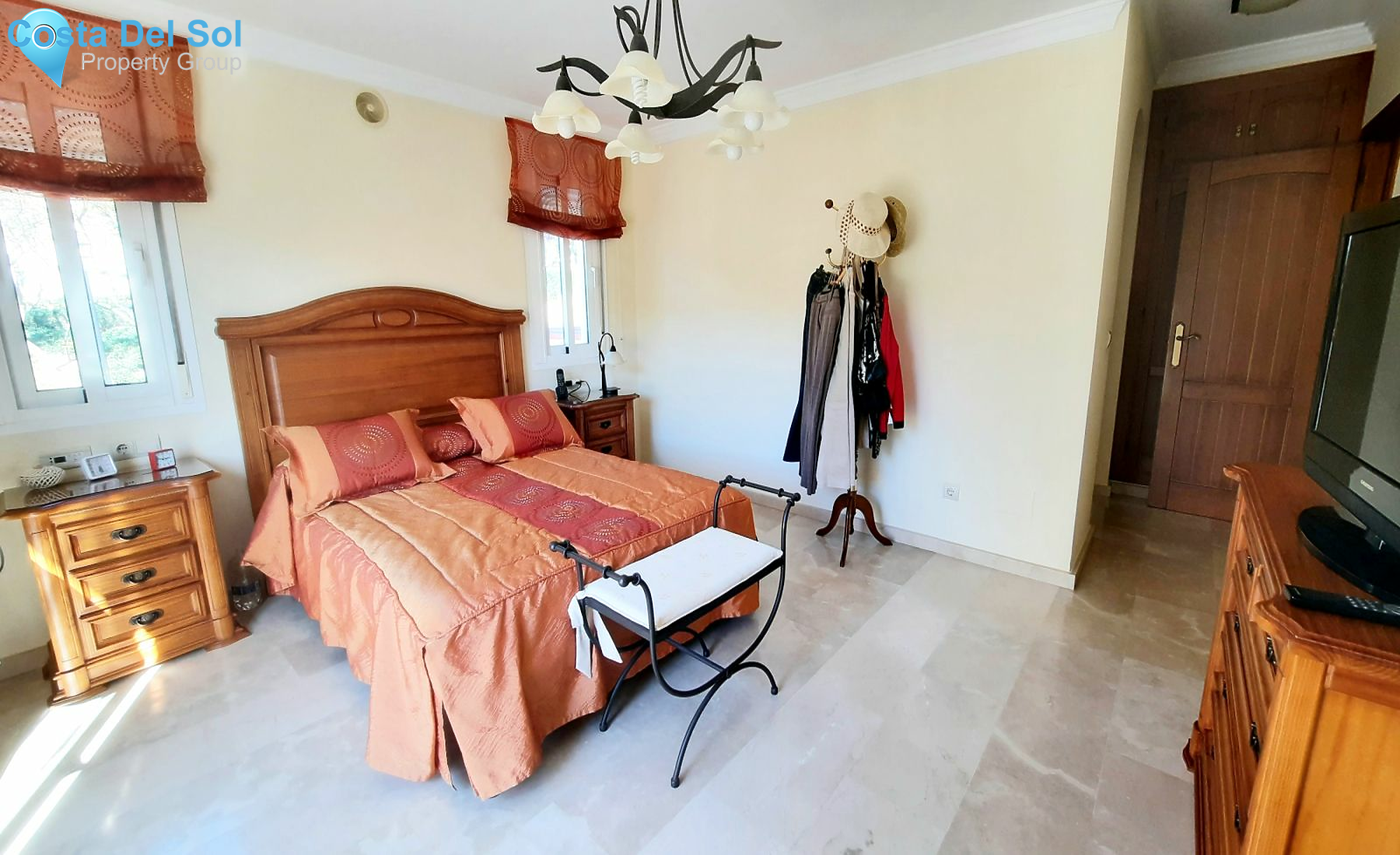 Semi-Detached House in Los Pacos-1149736