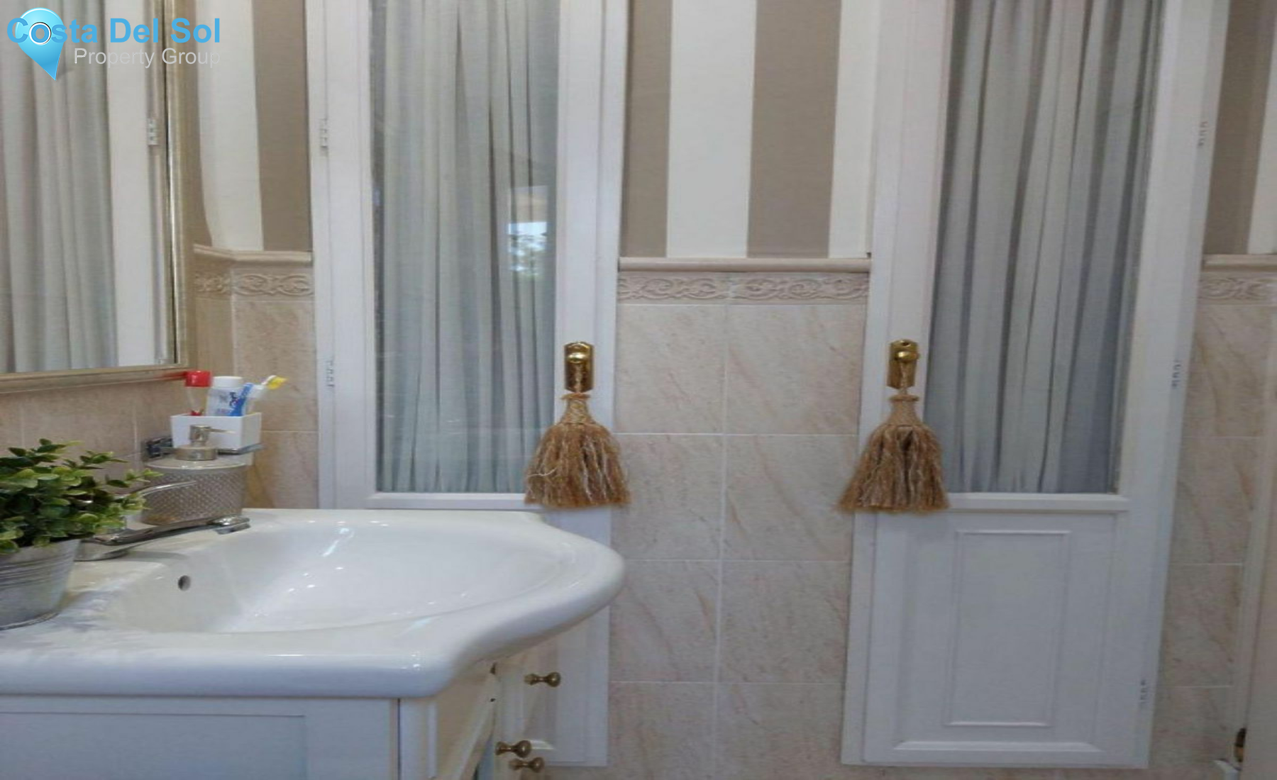 Semi-Detached House in Marbella-1130627