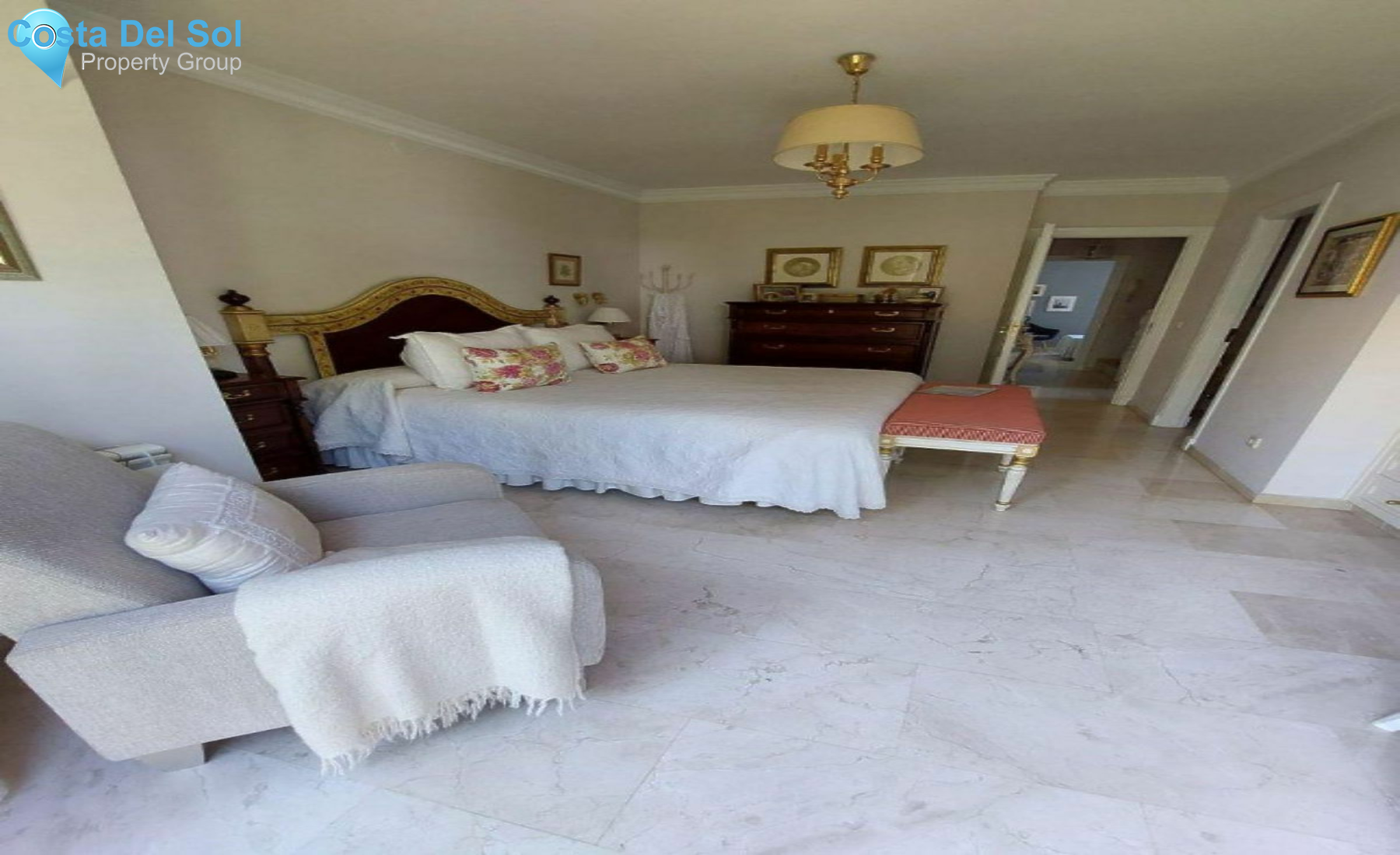 Semi-Detached House in Marbella-1130629