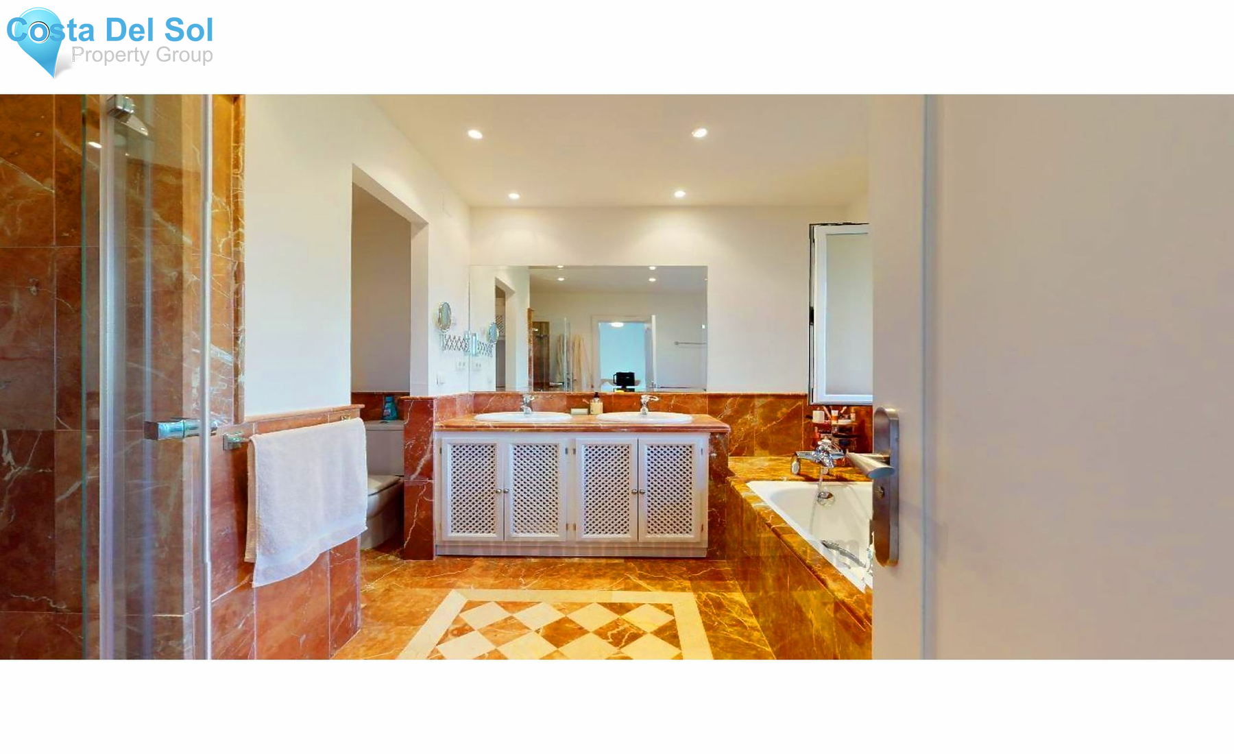 Semi-Detached House in Marbella-1163071