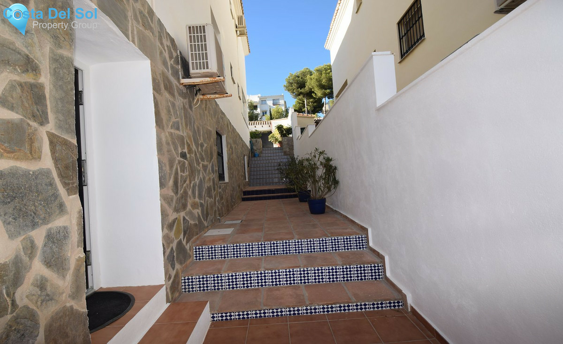 Semi-Detached House in Miraflores-1404957