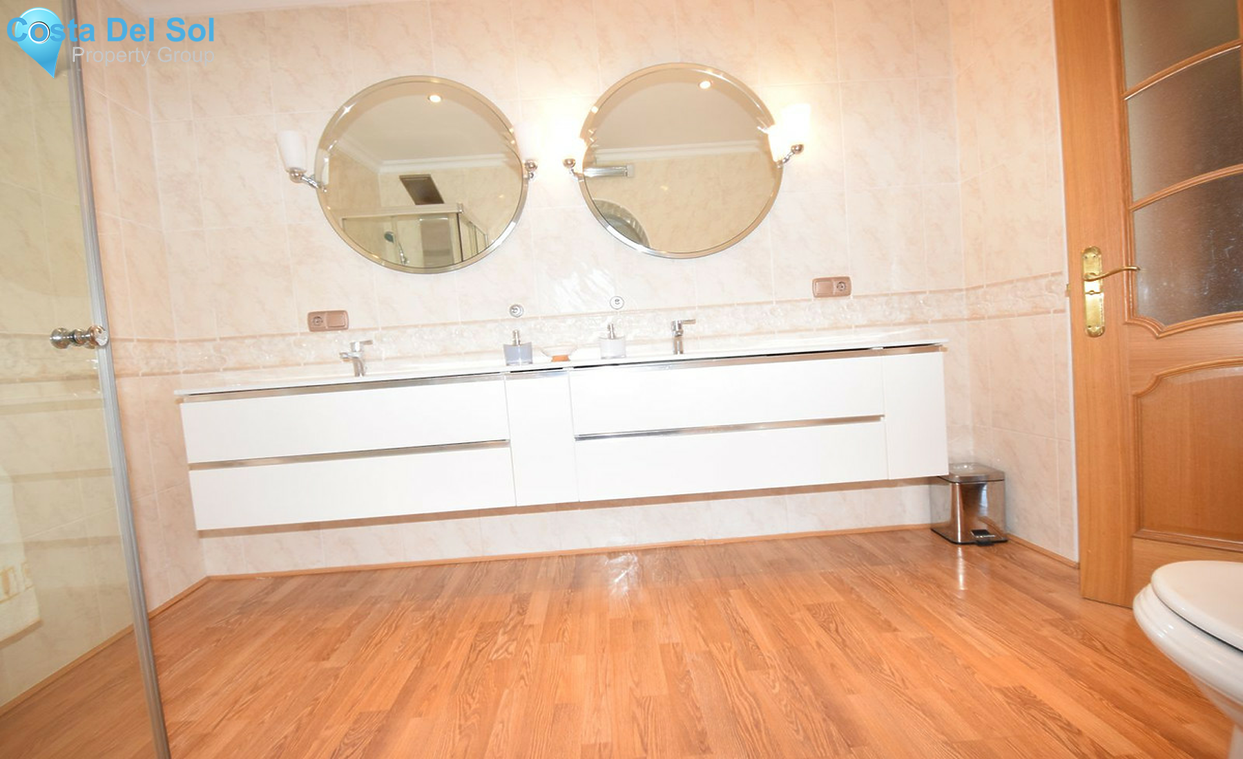 Semi-Detached House in Miraflores-1404958