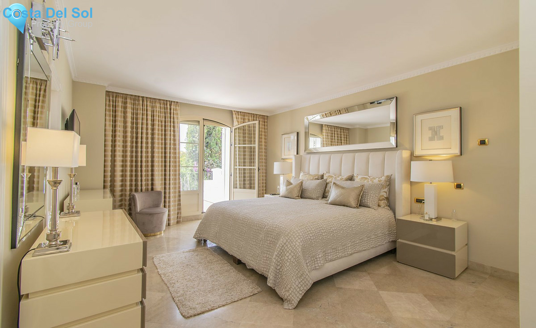 Semi-Detached House in Nueva Andalucía-1254618