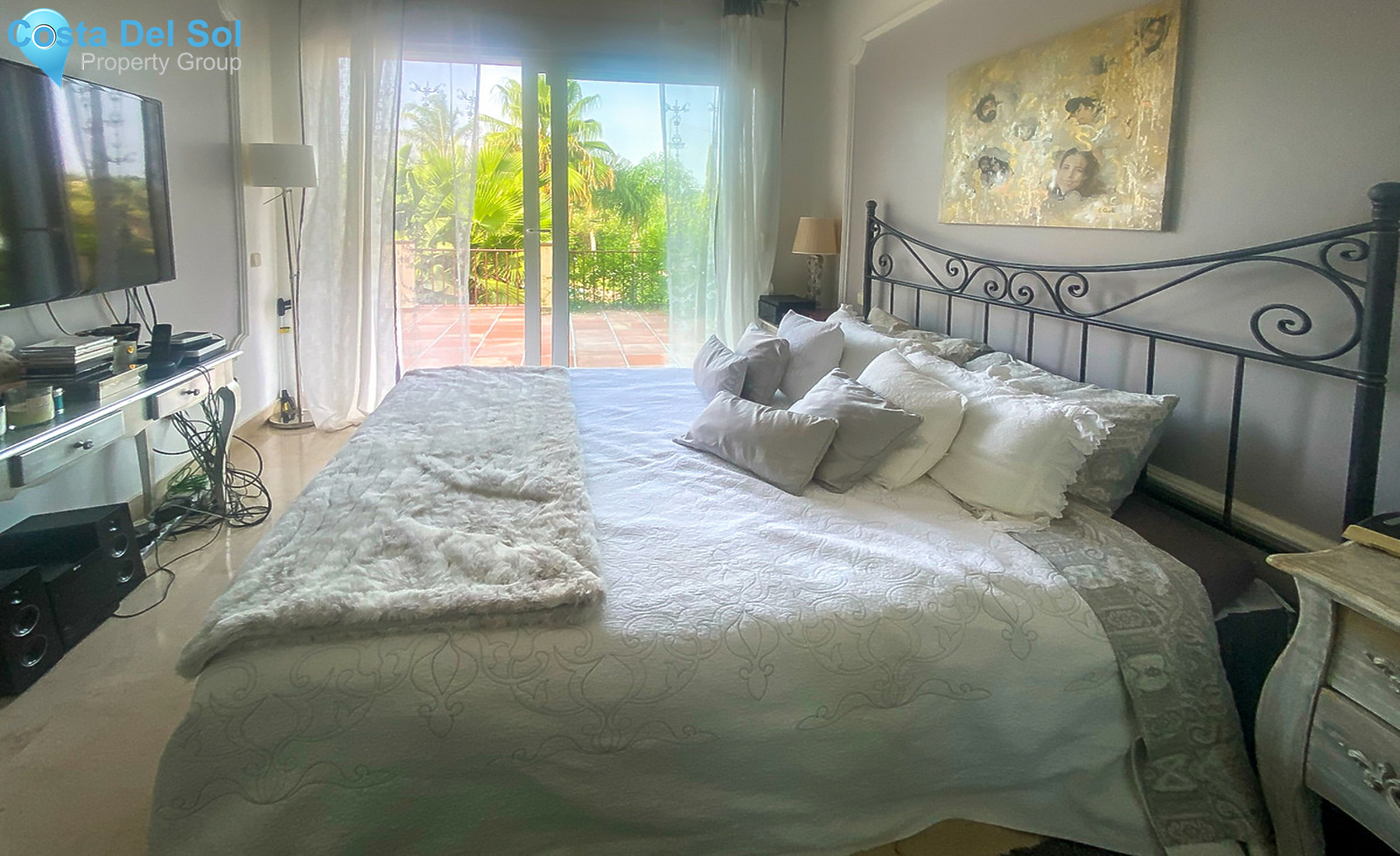 Semi-Detached House in Nueva Andalucía-1255362