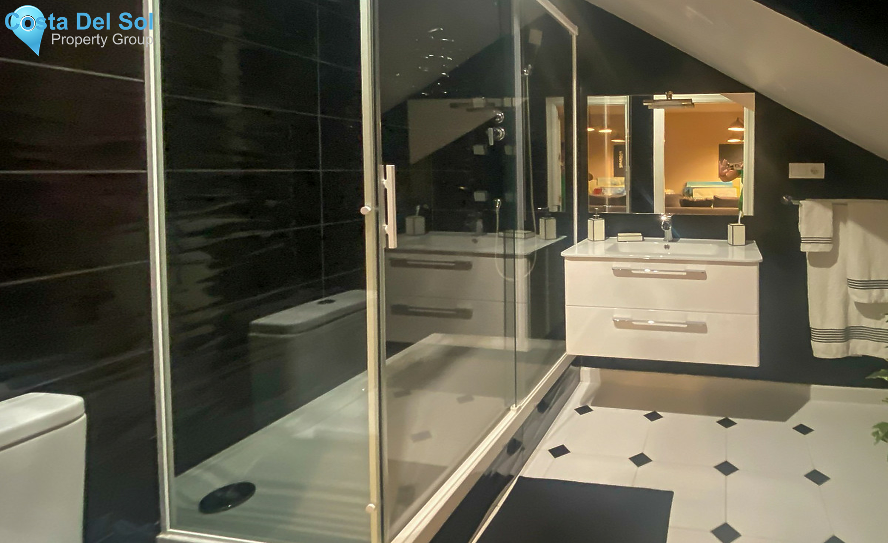 Semi-Detached House in Nueva Andalucía-1255365