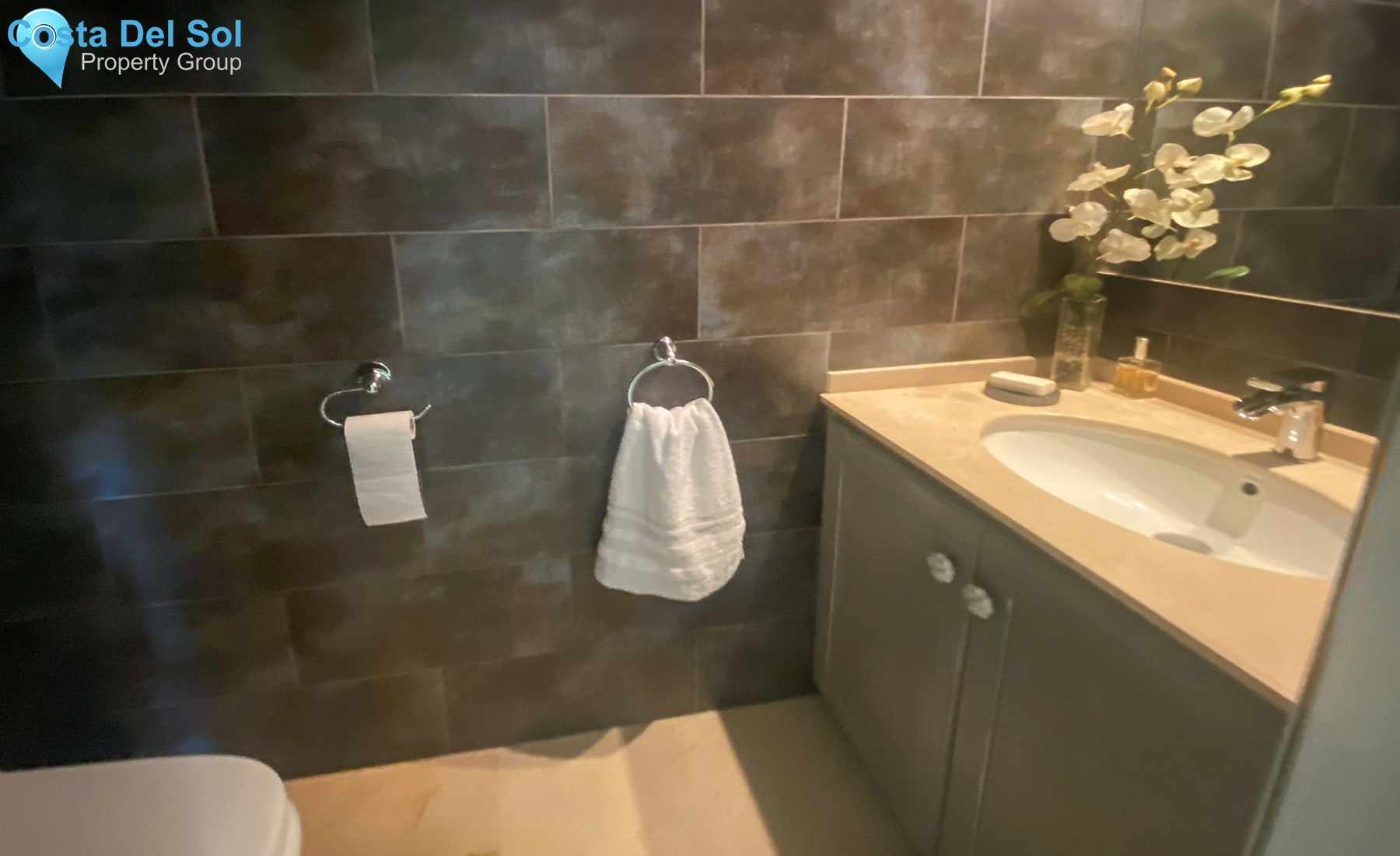 Semi-Detached House in Nueva Andalucía-1255367