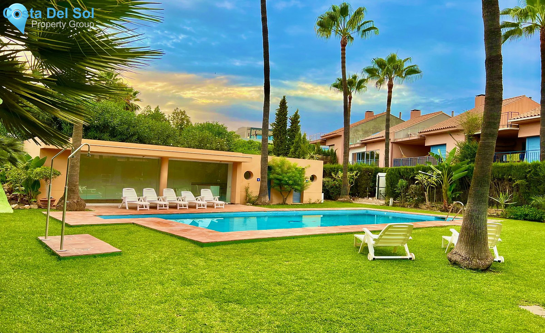 Semi-Detached House in Nueva Andalucía-1412816