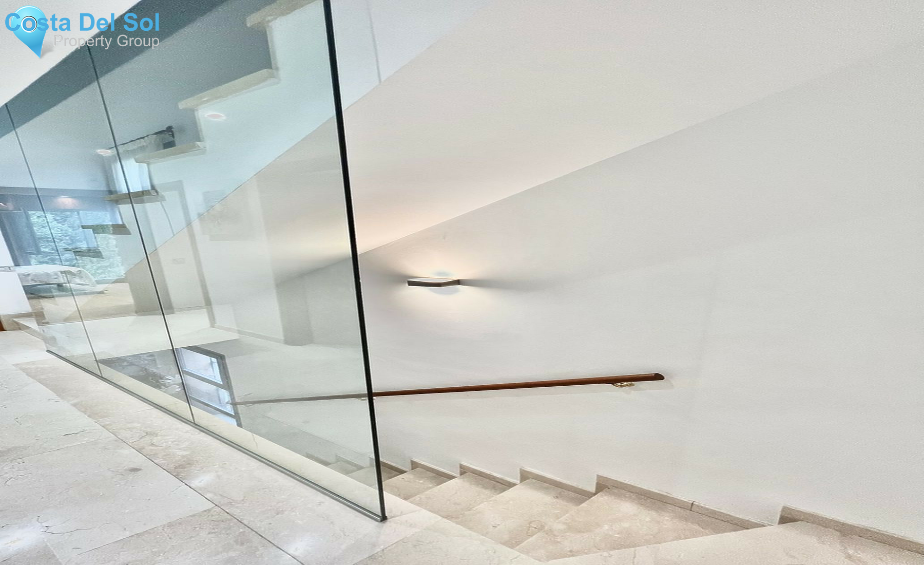 Semi-Detached House in Nueva Andalucía-1412834