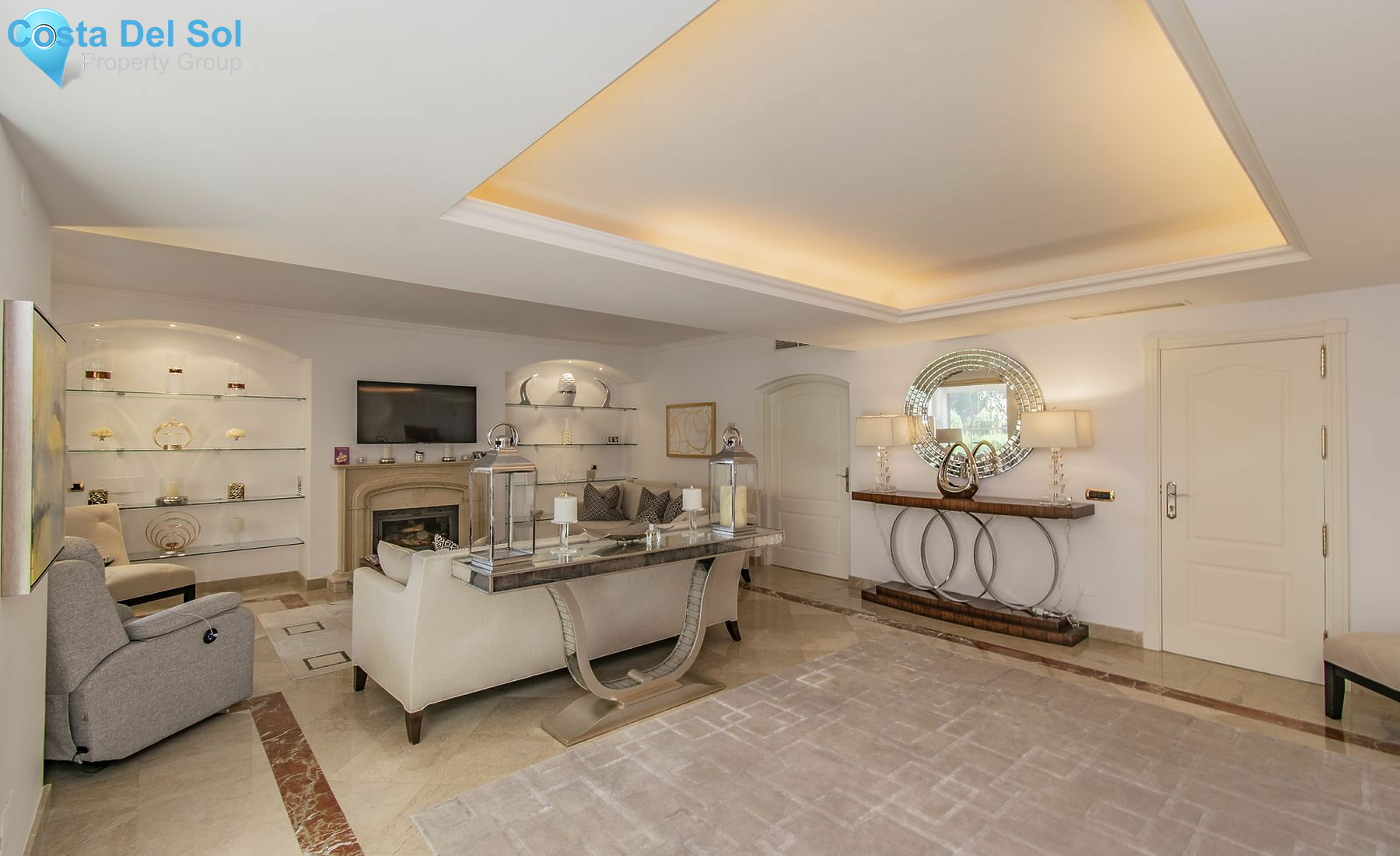 Semi-Detached House in Nueva Andalucía-1153356