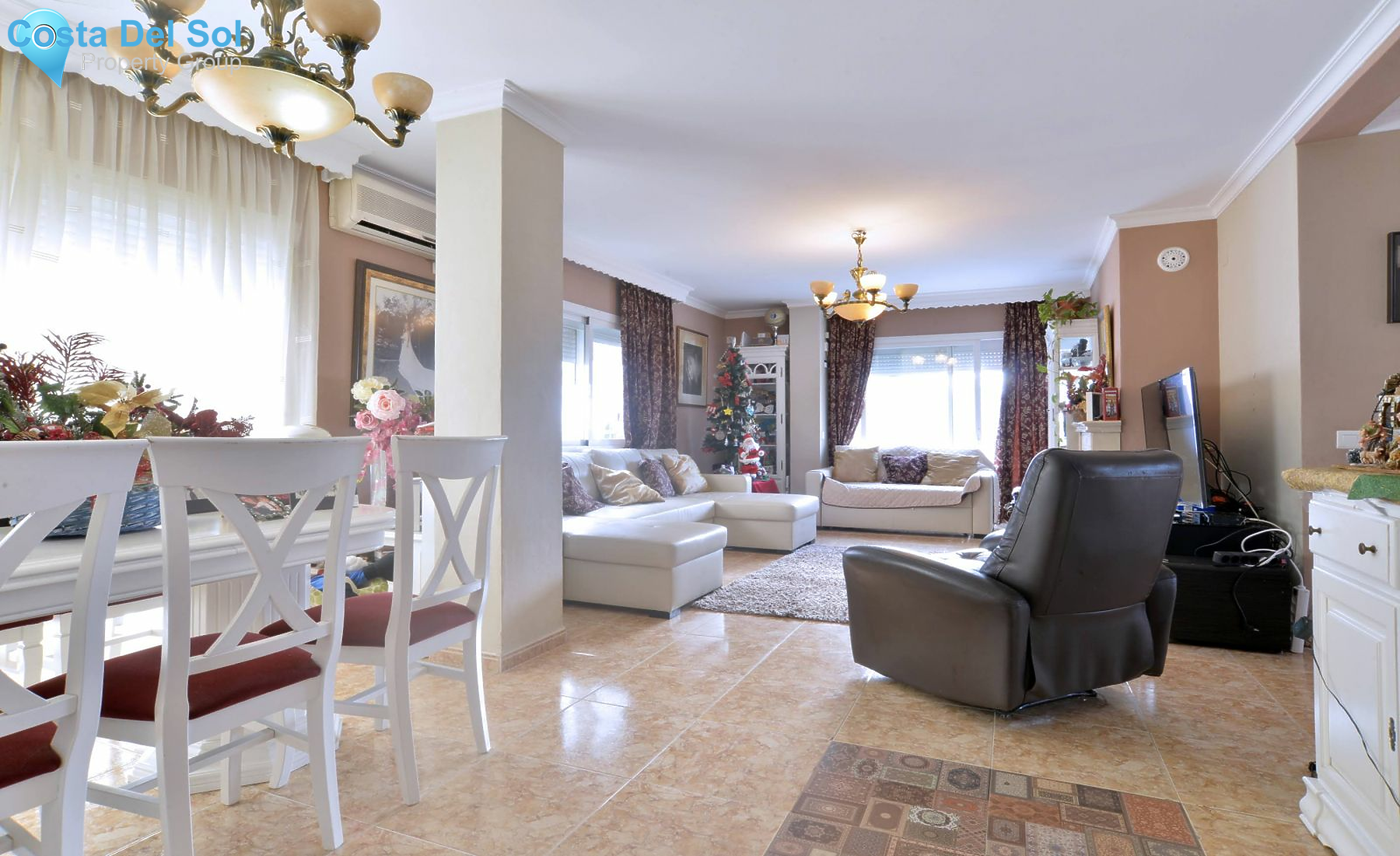 Semi-Detached House in Nueva Andalucía-1166701