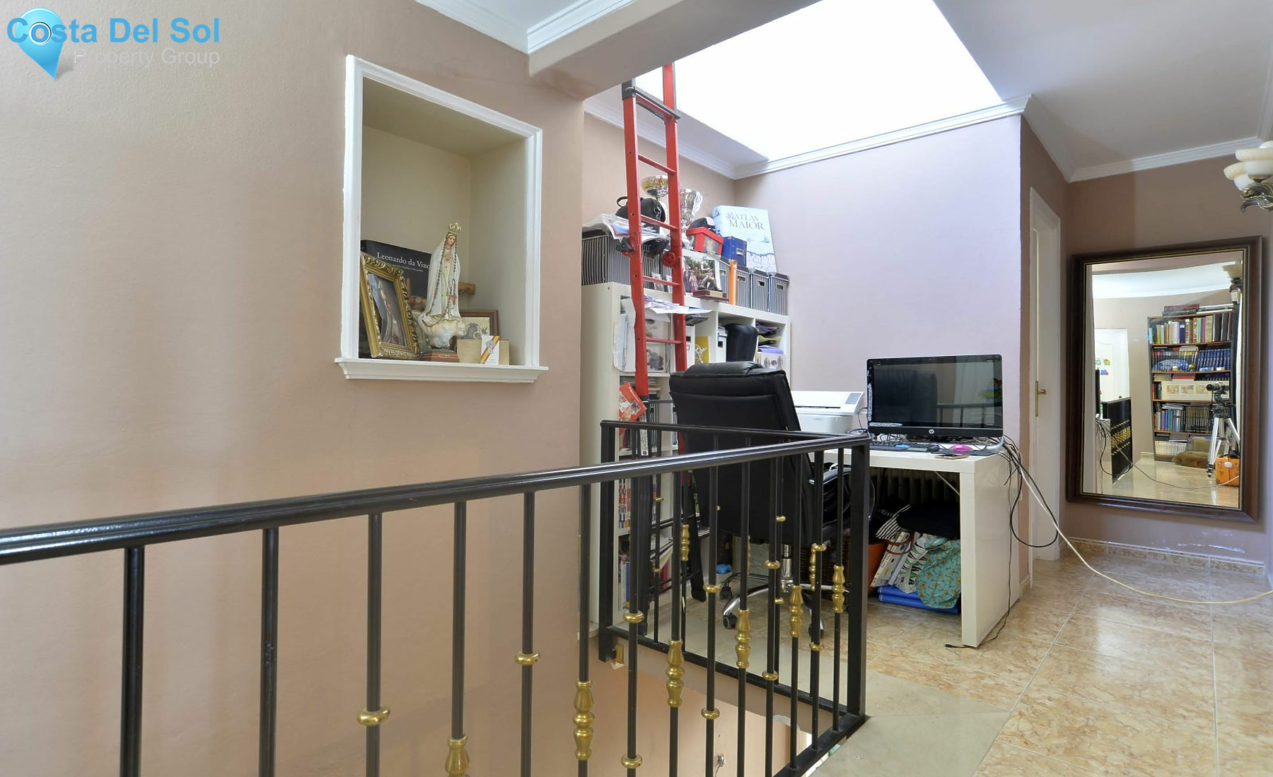 Semi-Detached House in Nueva Andalucía-1166710