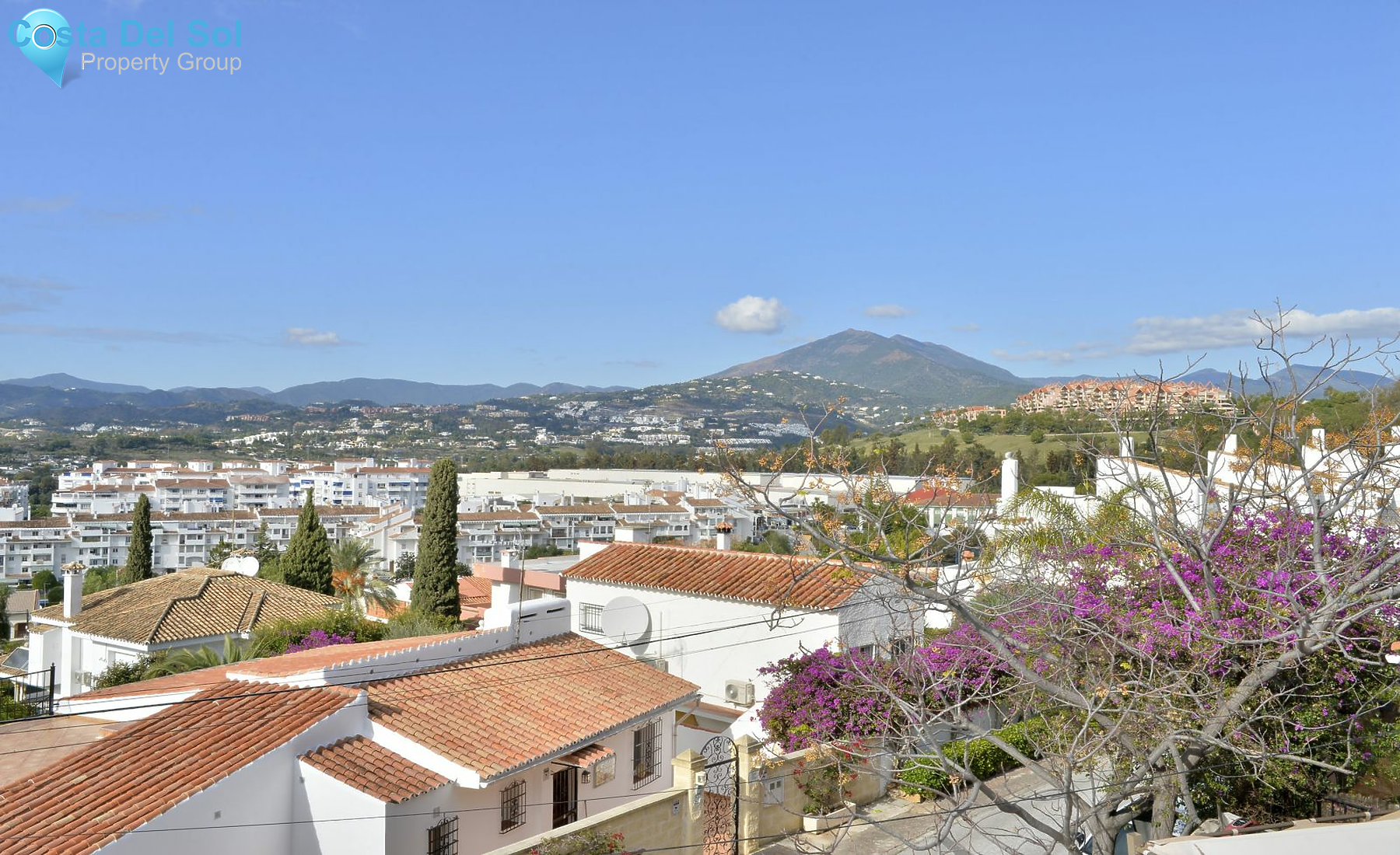 Semi-Detached House in Nueva Andalucía-1166720