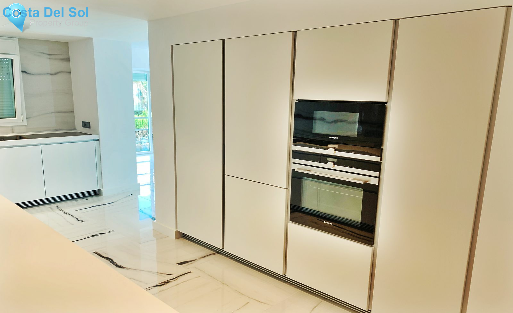 Semi-Detached House in Nueva Andalucía-1202831