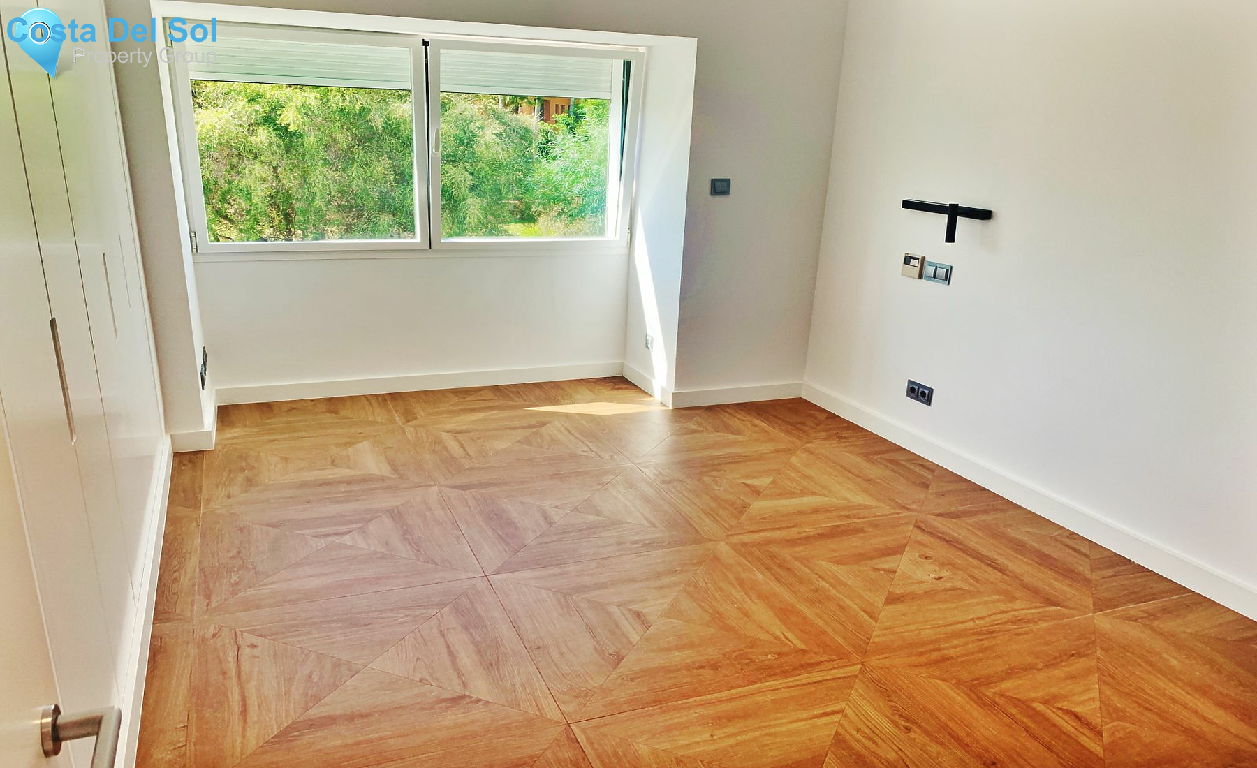 Semi-Detached House in Nueva Andalucía-1202832