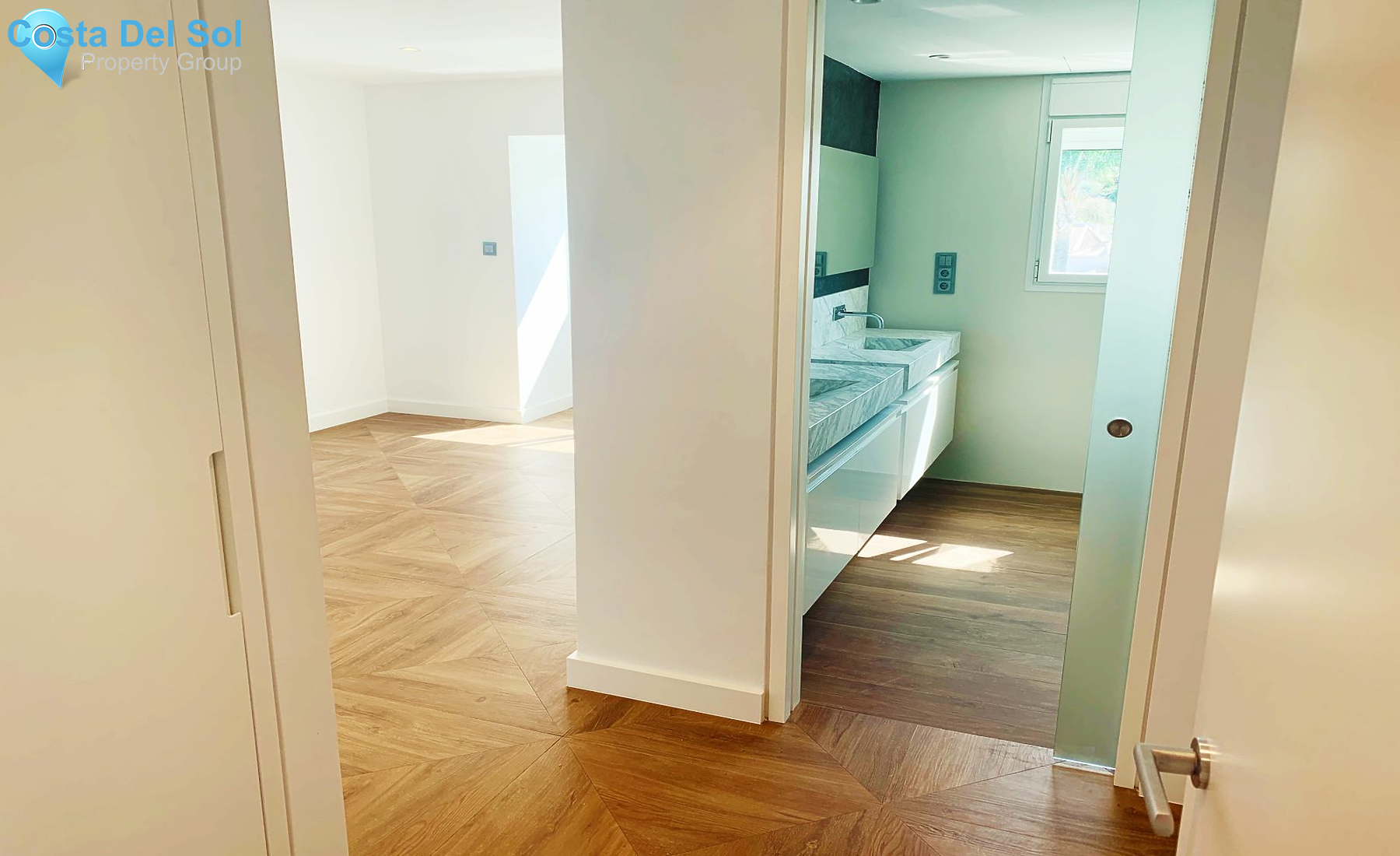 Semi-Detached House in Nueva Andalucía-1202833