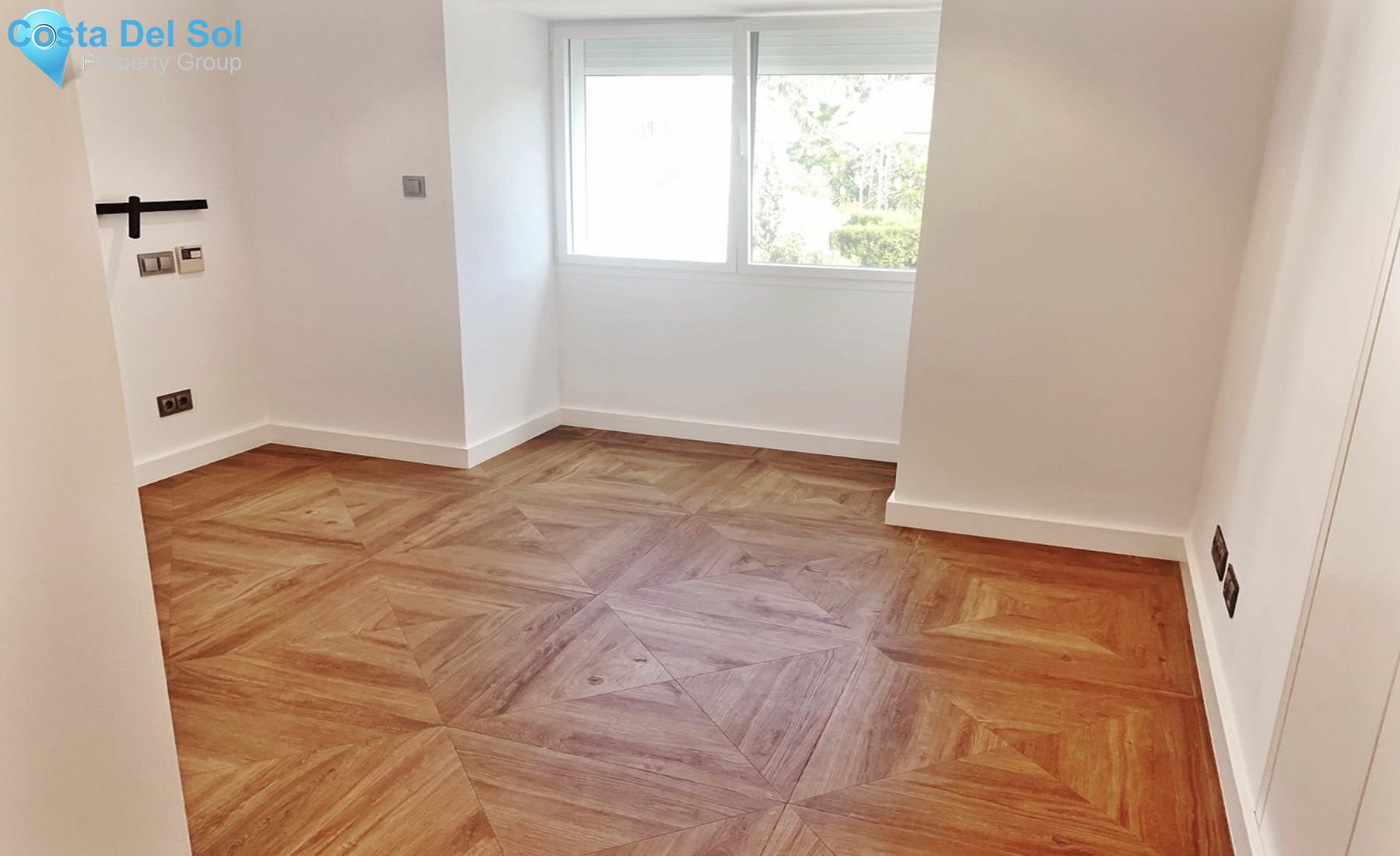 Semi-Detached House in Nueva Andalucía-1202835