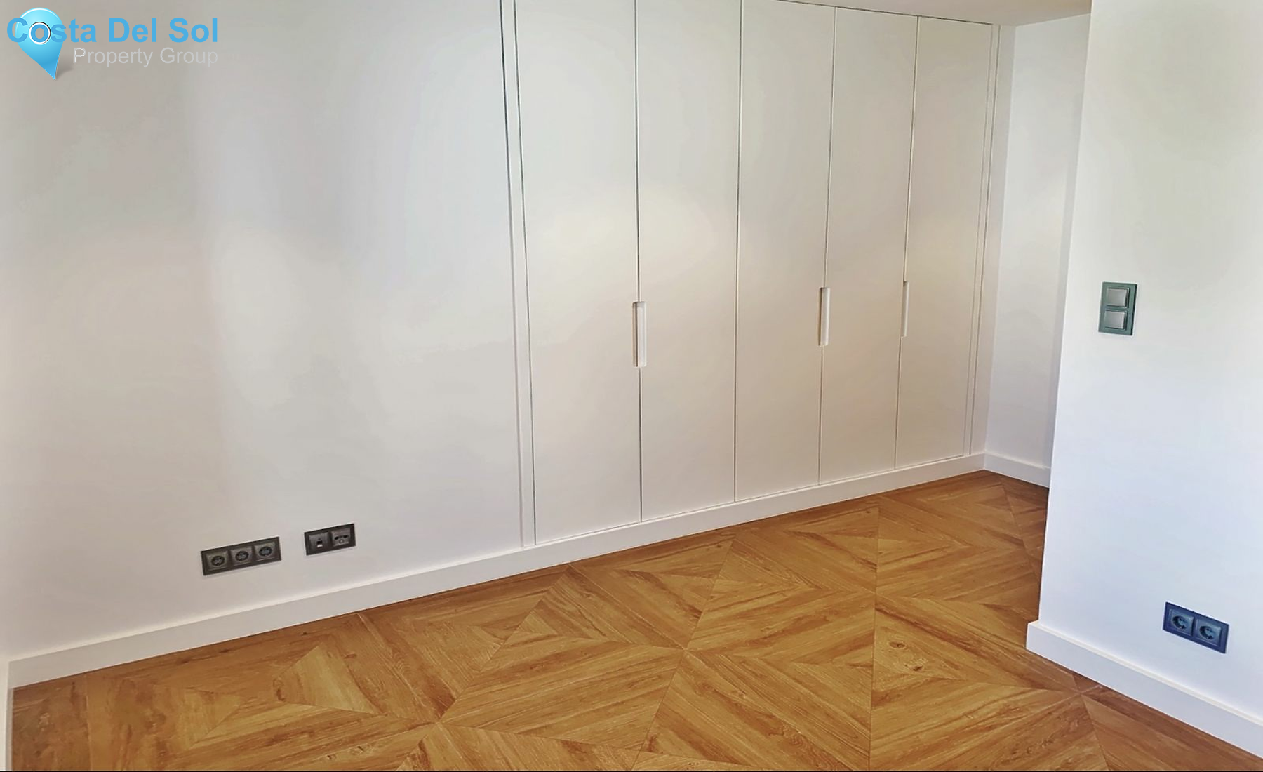 Semi-Detached House in Nueva Andalucía-1202839