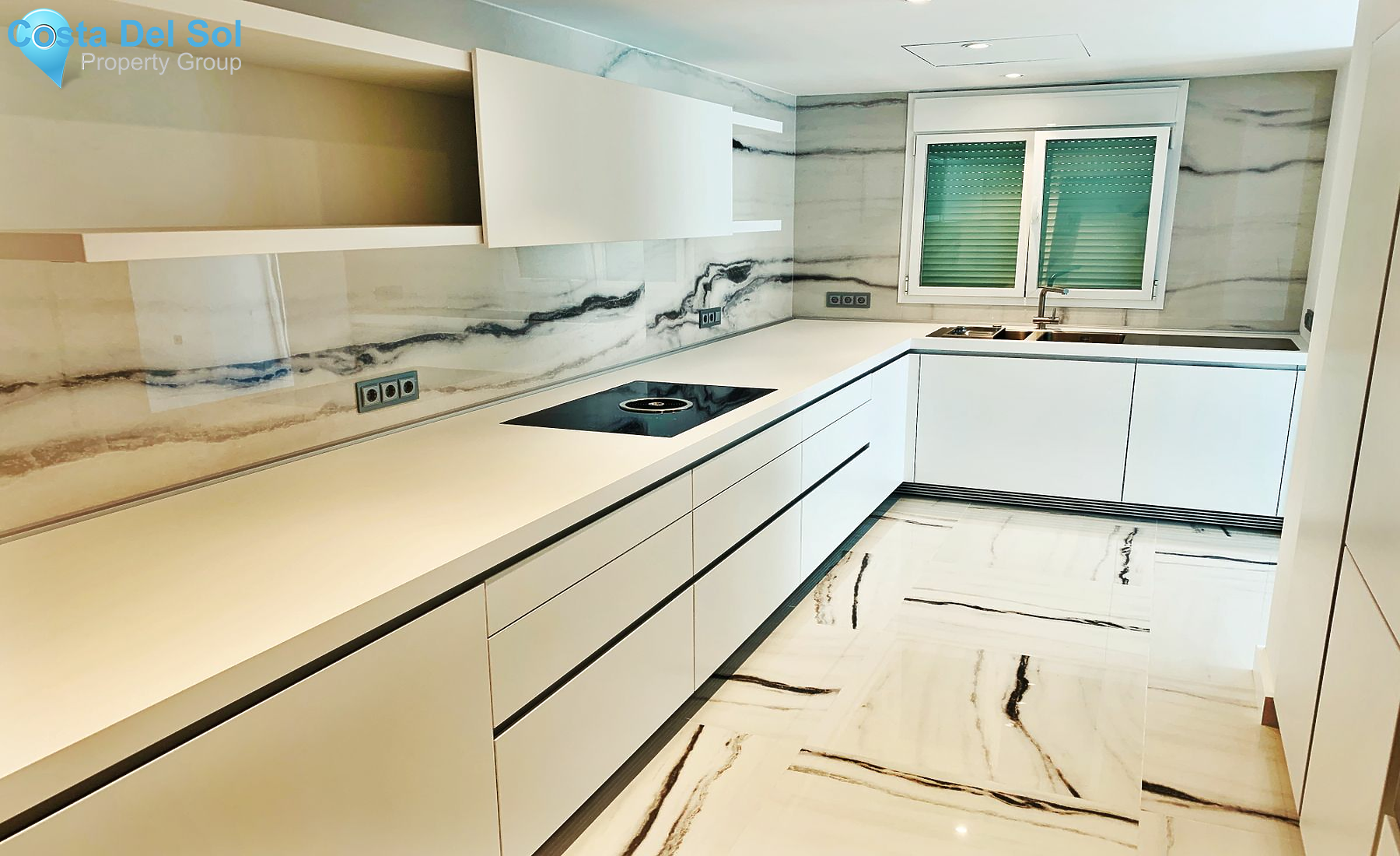 Semi-Detached House in Nueva Andalucía-1202824