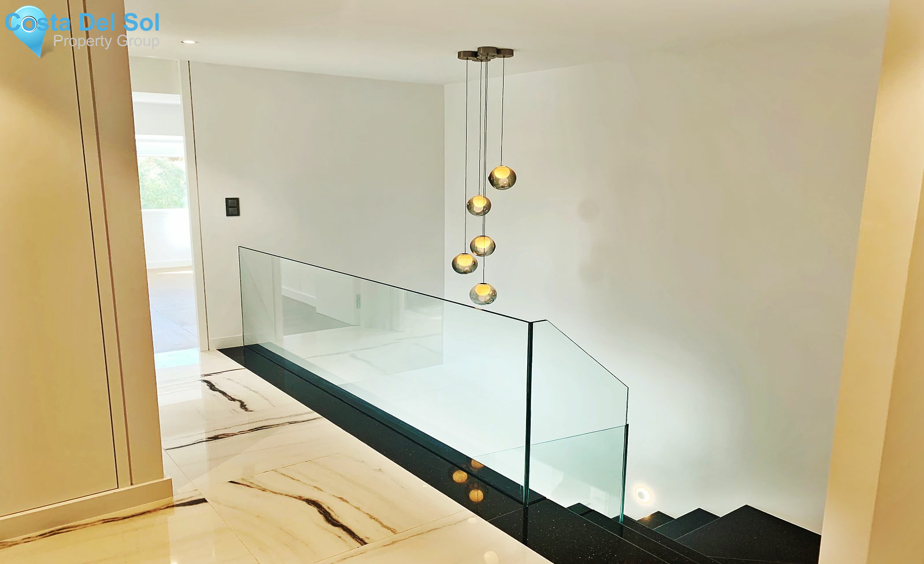 Semi-Detached House in Nueva Andalucía-1202827