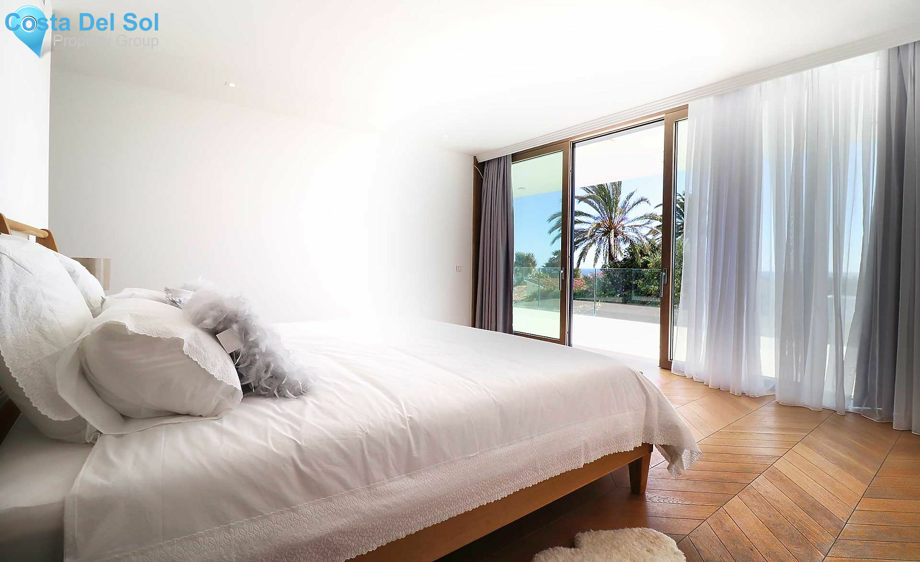 Semi-Detached House in Nueva Andalucía-1432609