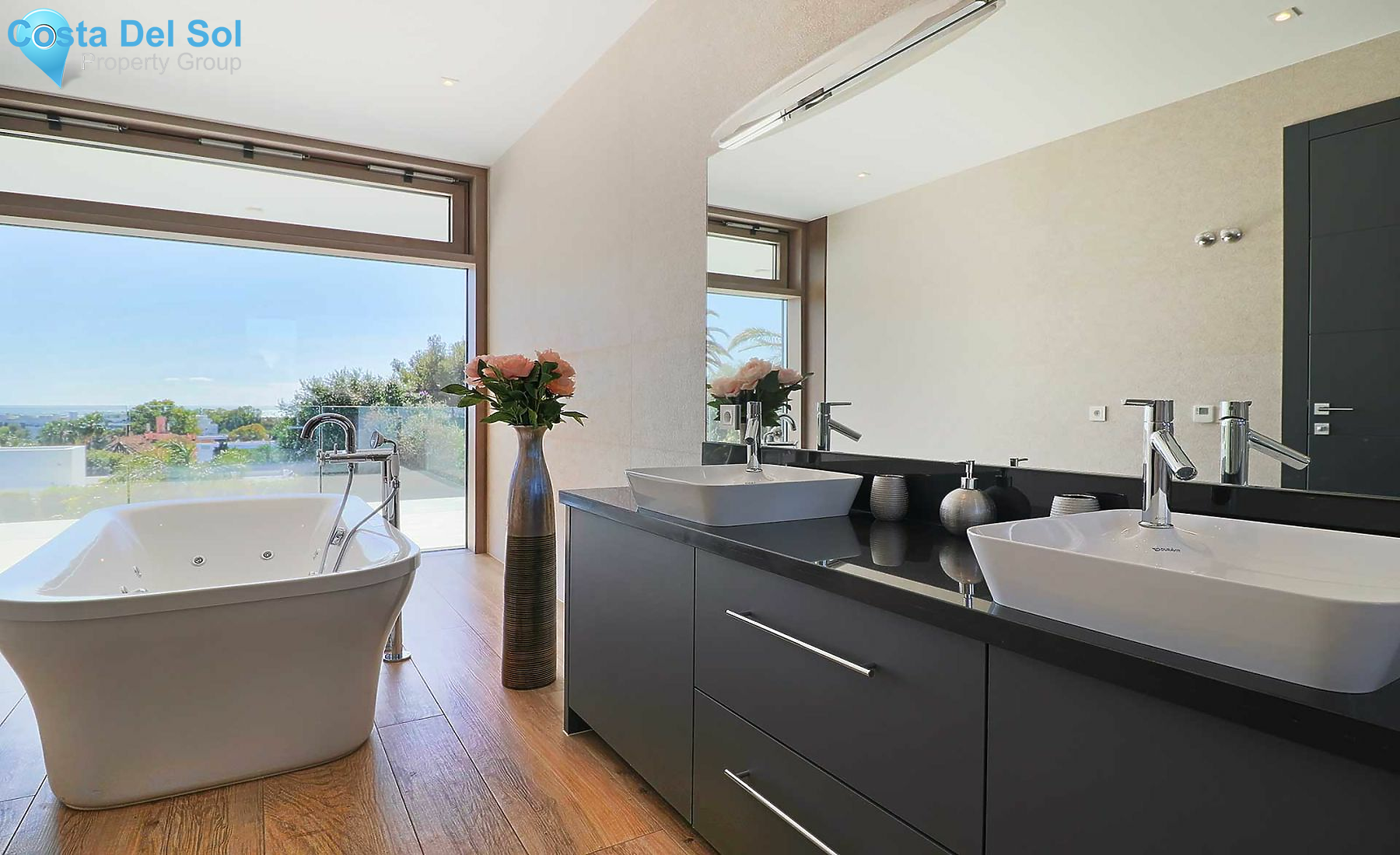 Semi-Detached House in Nueva Andalucía-1432612