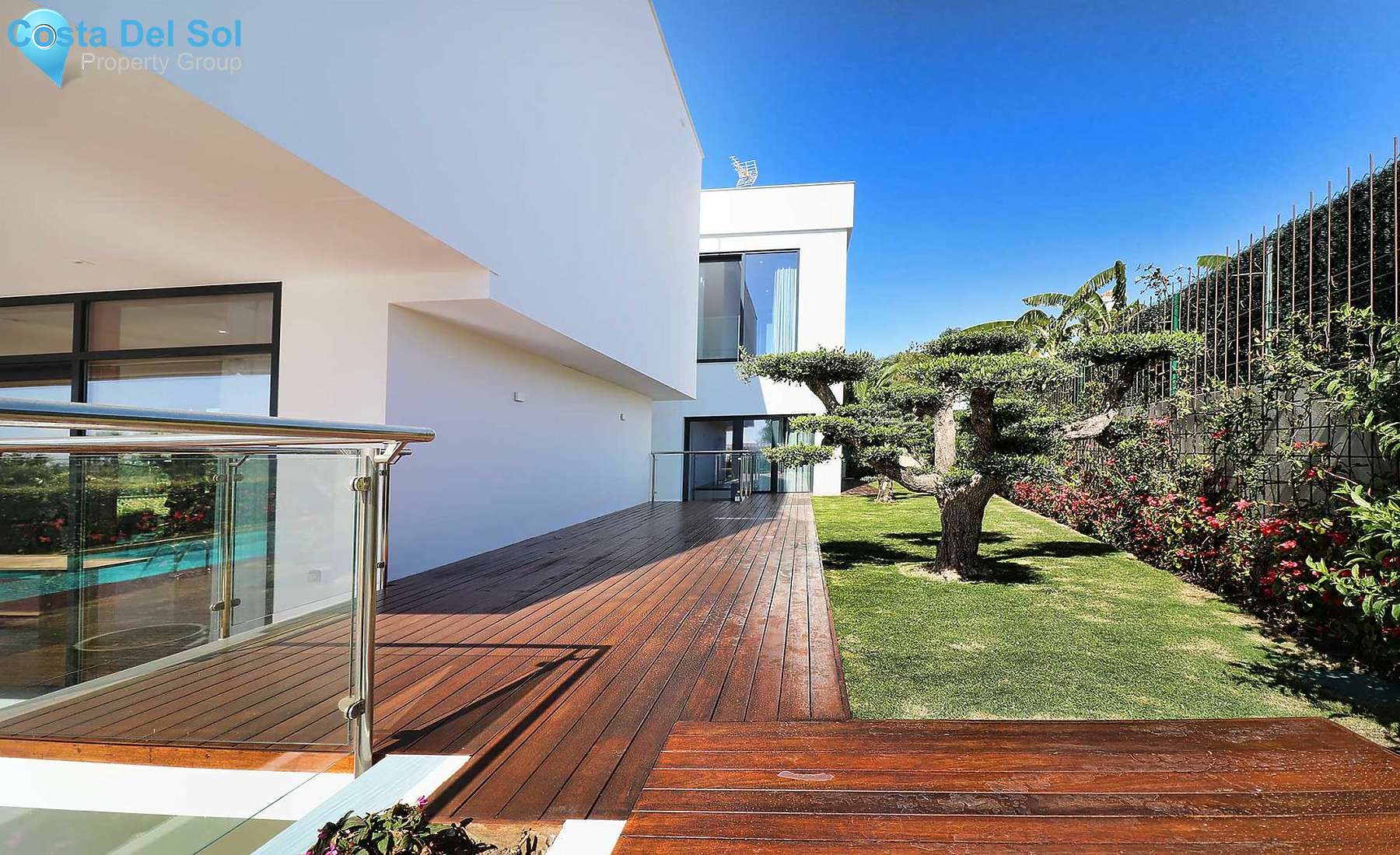 Semi-Detached House in Nueva Andalucía-1432596