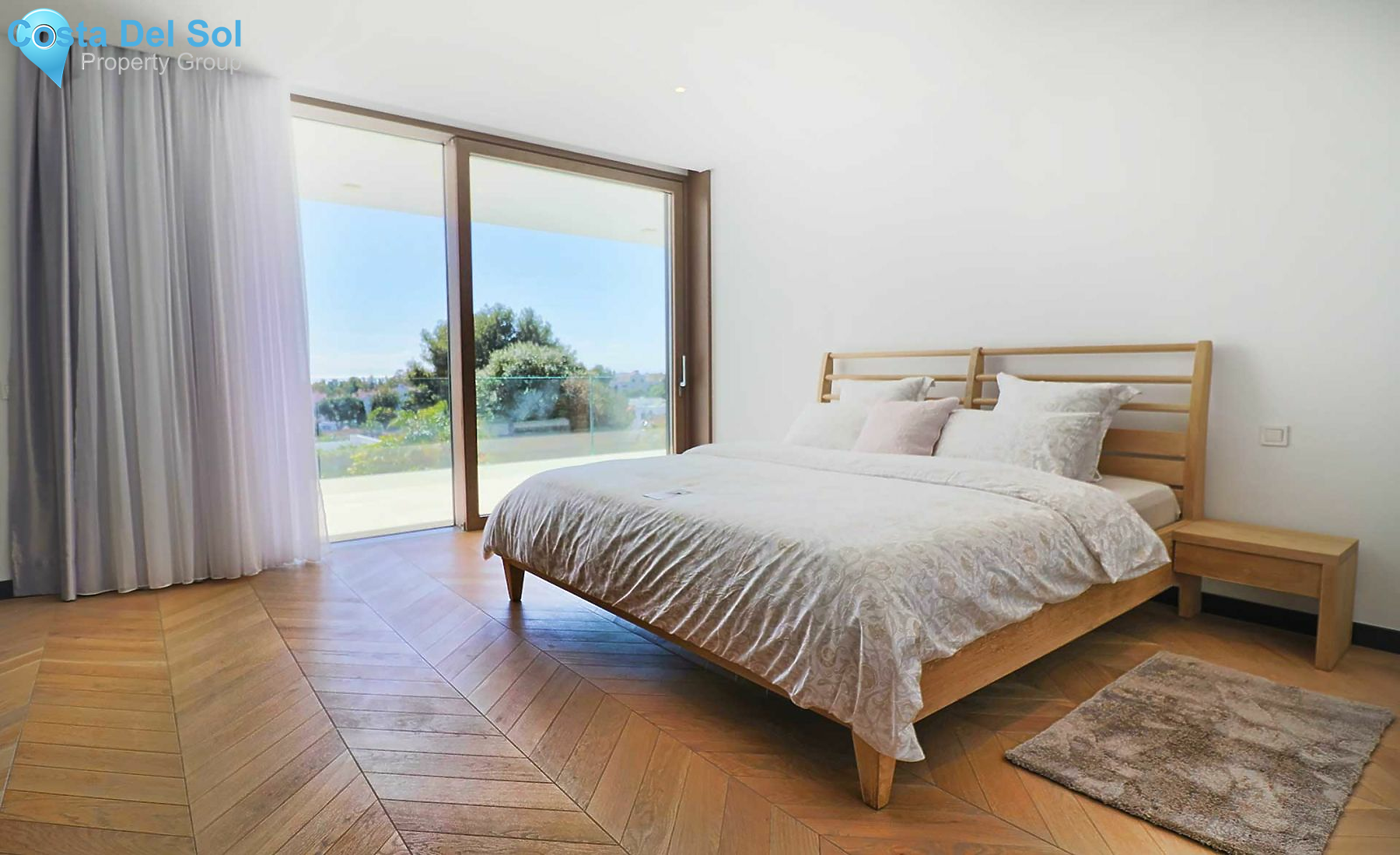 Semi-Detached House in Nueva Andalucía-1432602