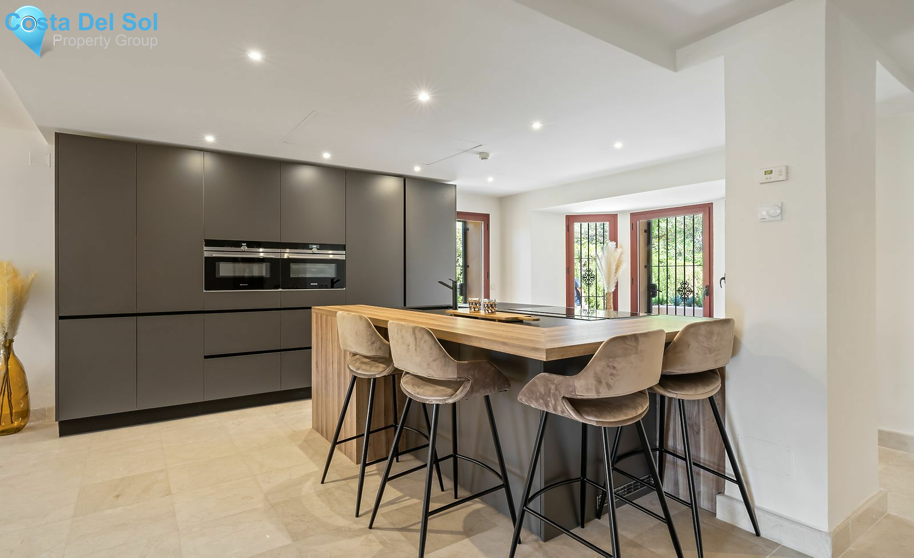 Semi-Detached House in Nueva Andalucía-1496002