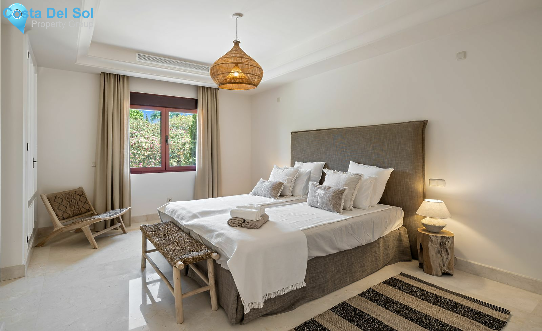 Semi-Detached House in Nueva Andalucía-1496016