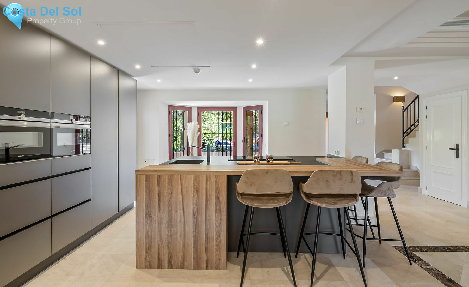 Semi-Detached House in Nueva Andalucía-1496003