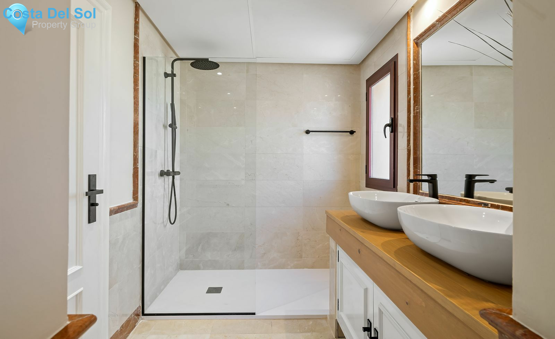 Semi-Detached House in Nueva Andalucía-1496021