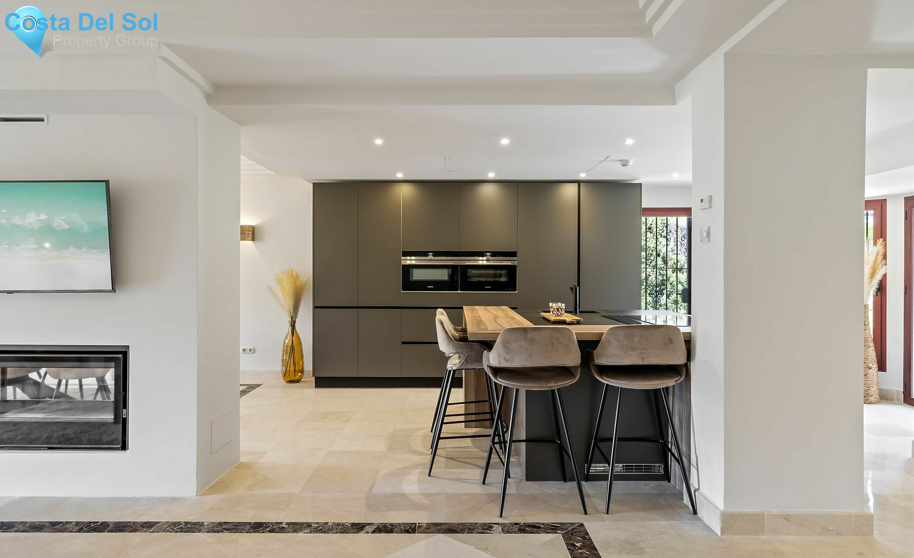 Semi-Detached House in Nueva Andalucía-1496008