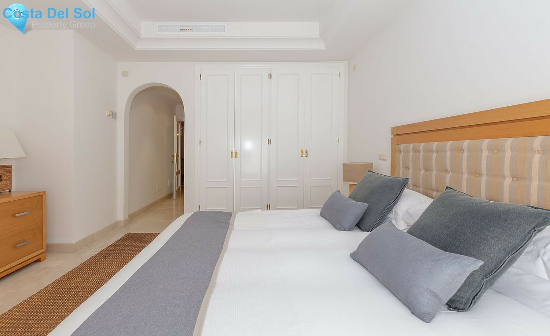 Semi-Detached House in Puerto Banús-1436127