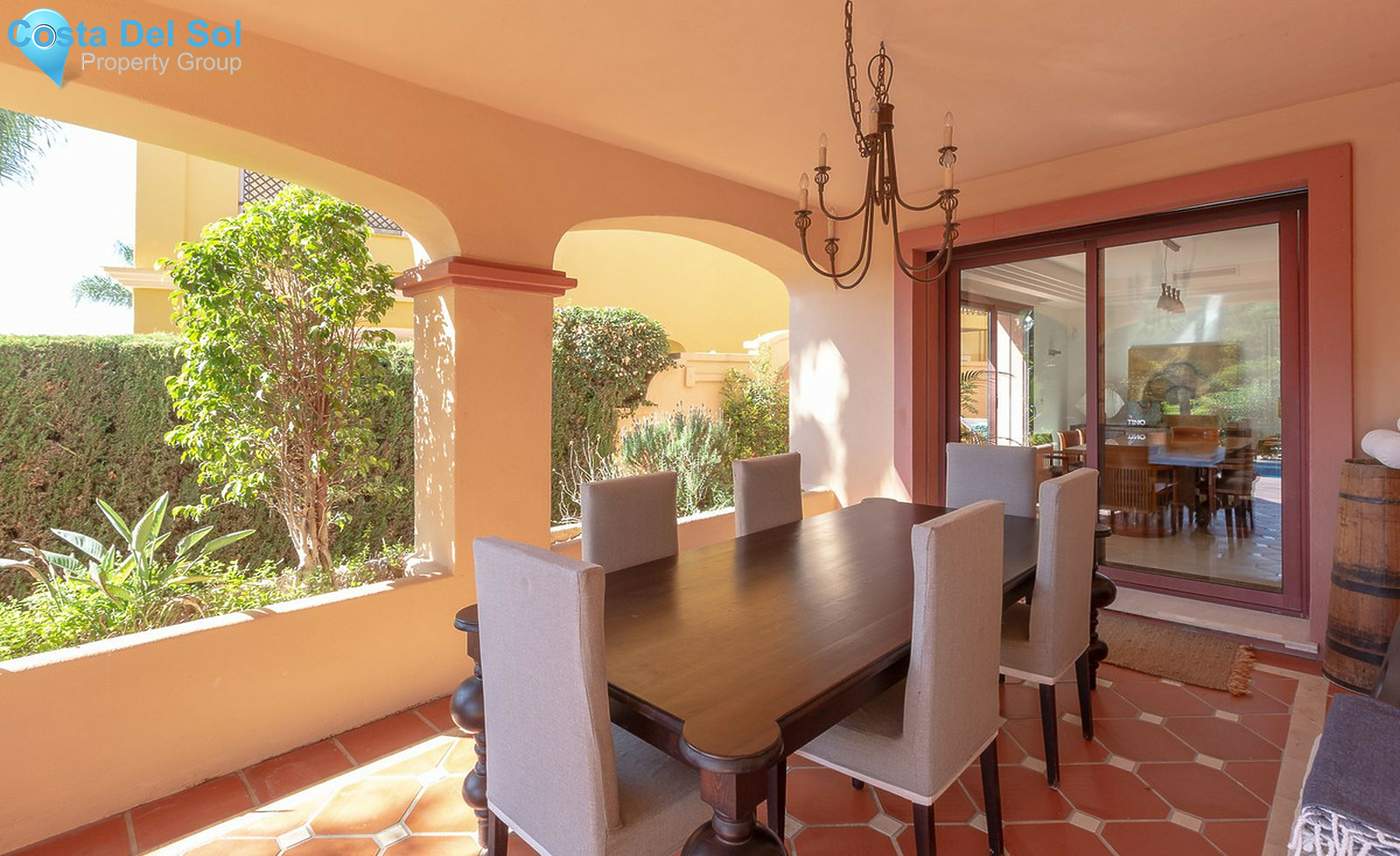 Semi-Detached House in Puerto Banús-1436120