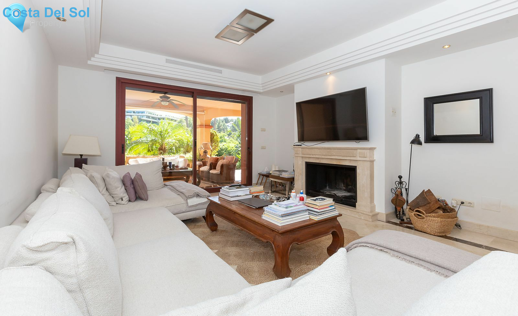 Semi-Detached House in Puerto Banús-1496320