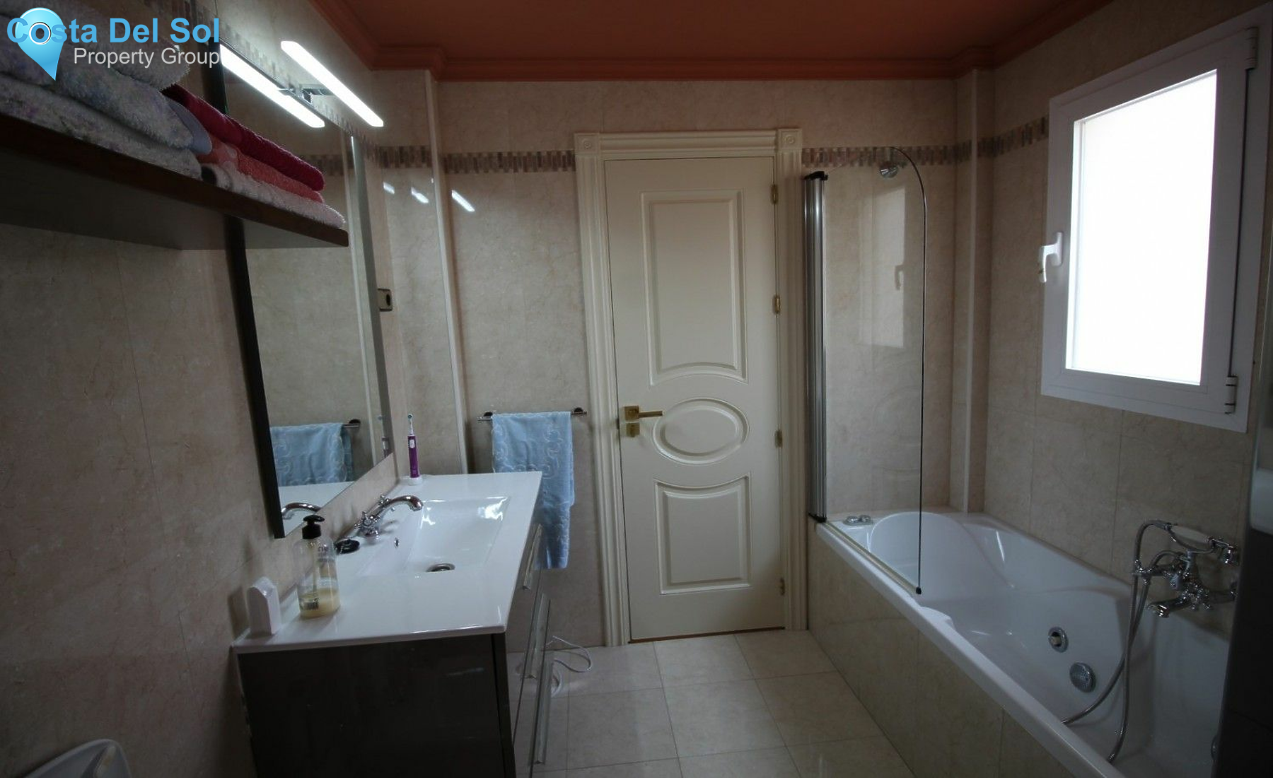 Semi-Detached House in Vélez-Málaga-1217707