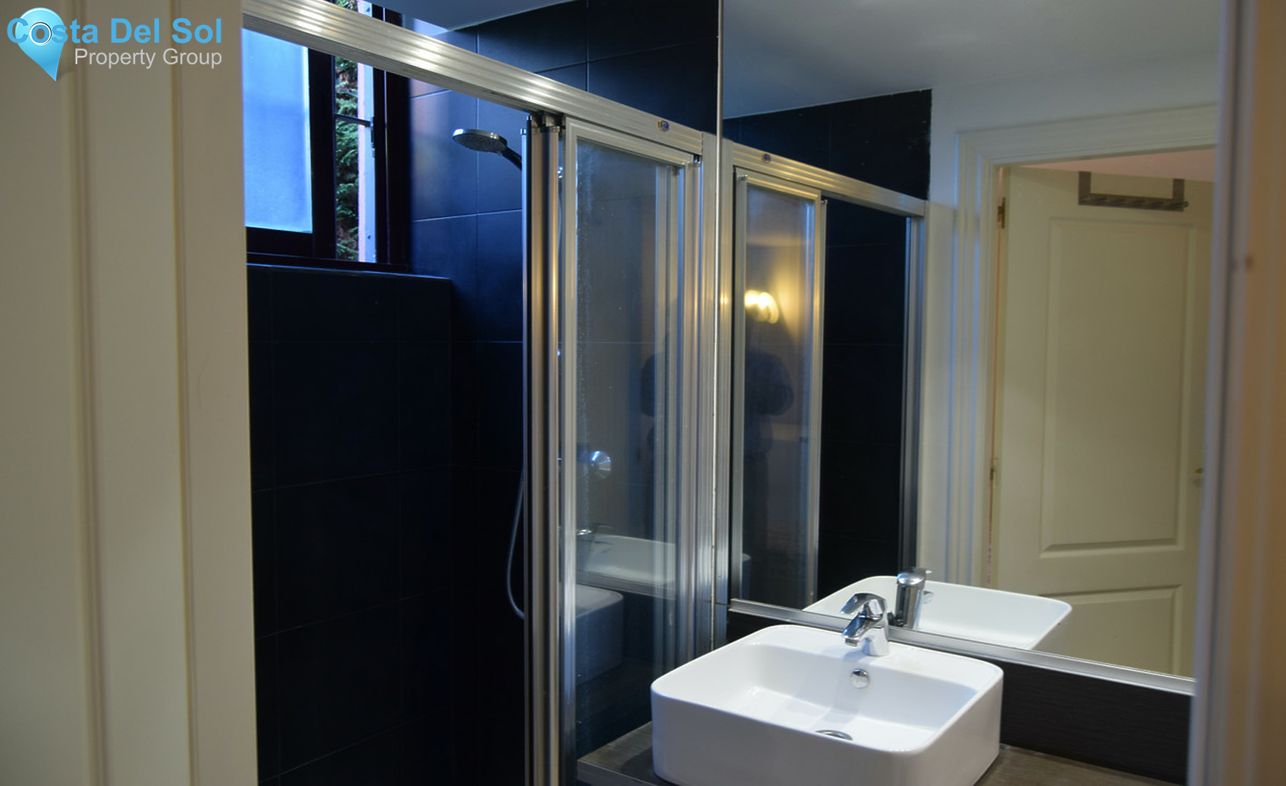 Semi-Detached House in The Golden Mile-1325506