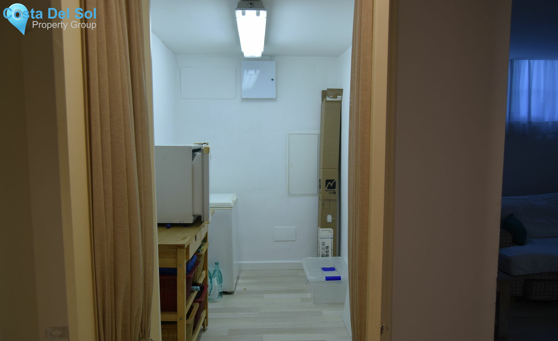 Semi-Detached House in The Golden Mile-1225204