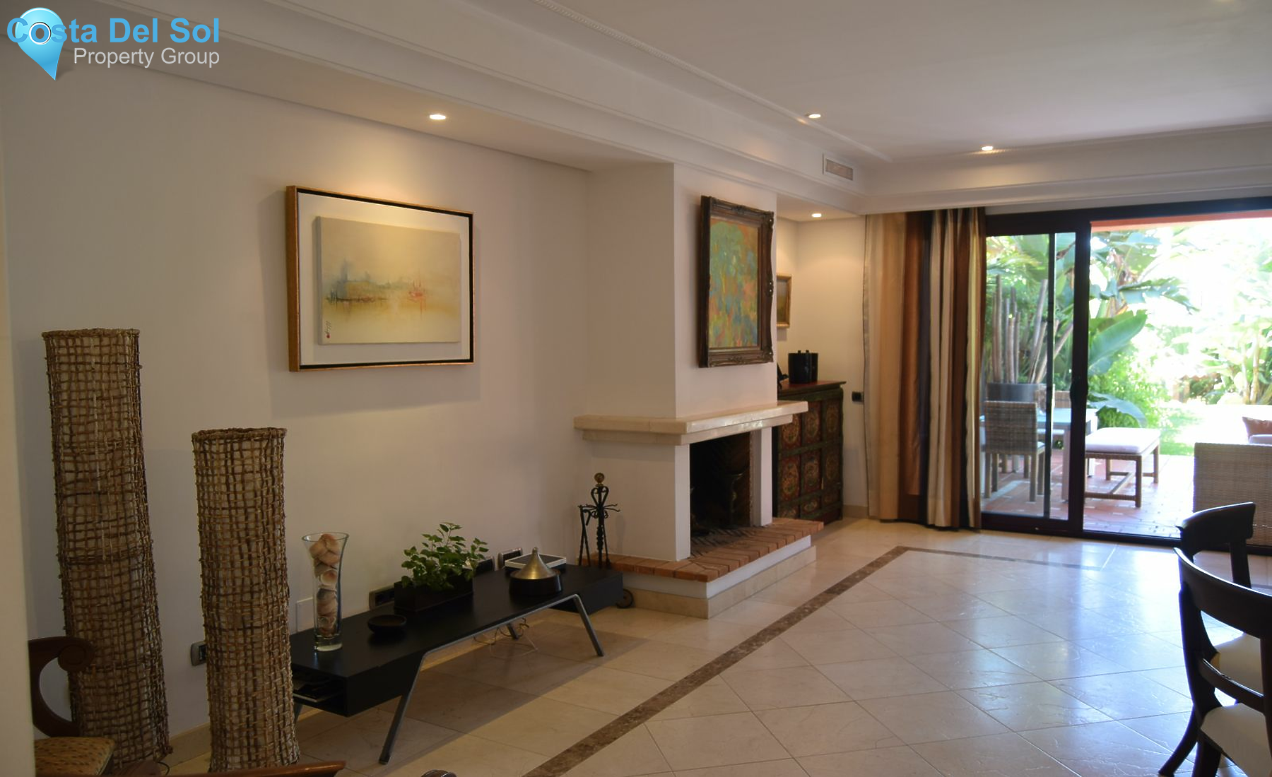 Semi-Detached House in The Golden Mile-1225208