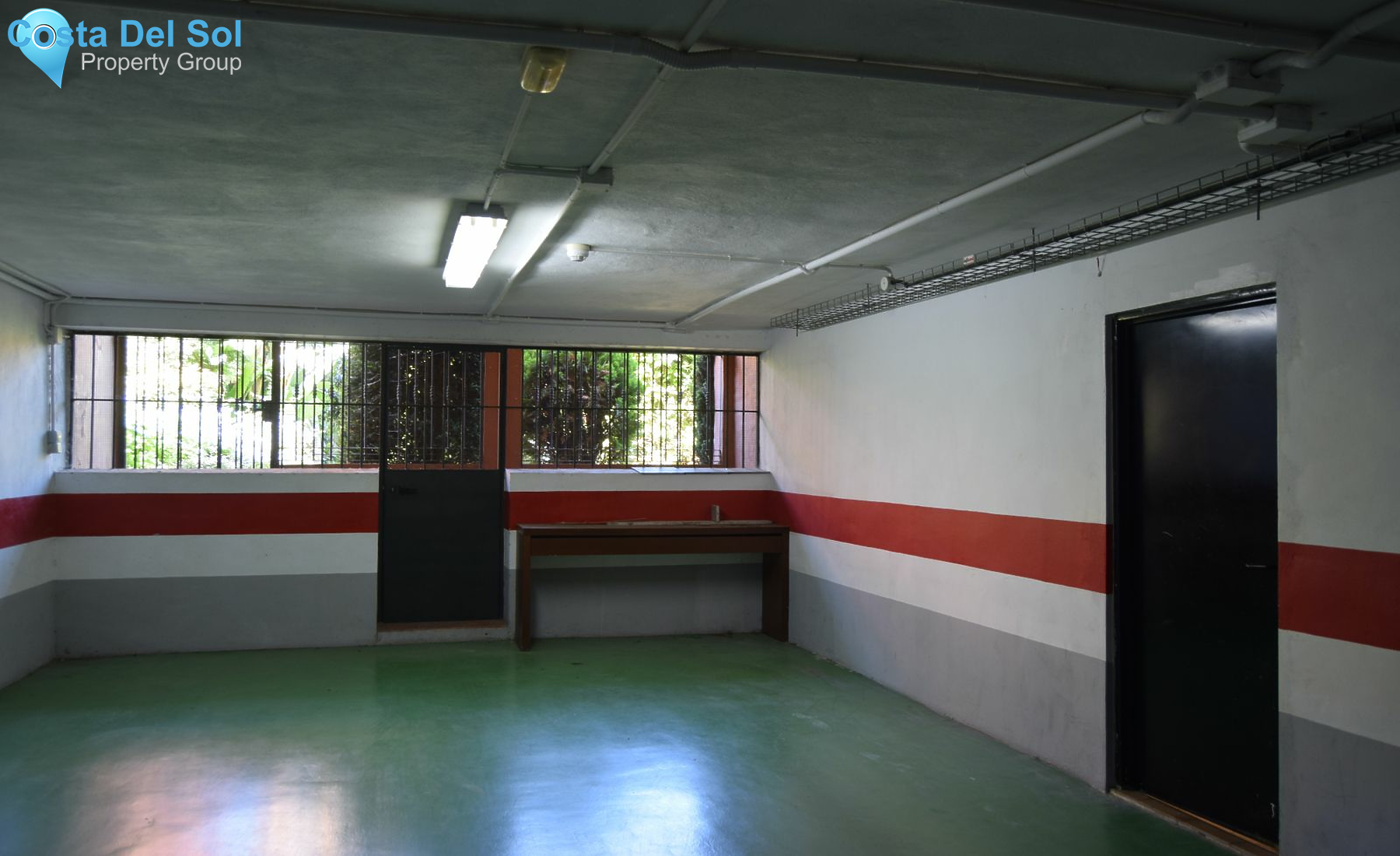 Semi-Detached House in The Golden Mile-1225209