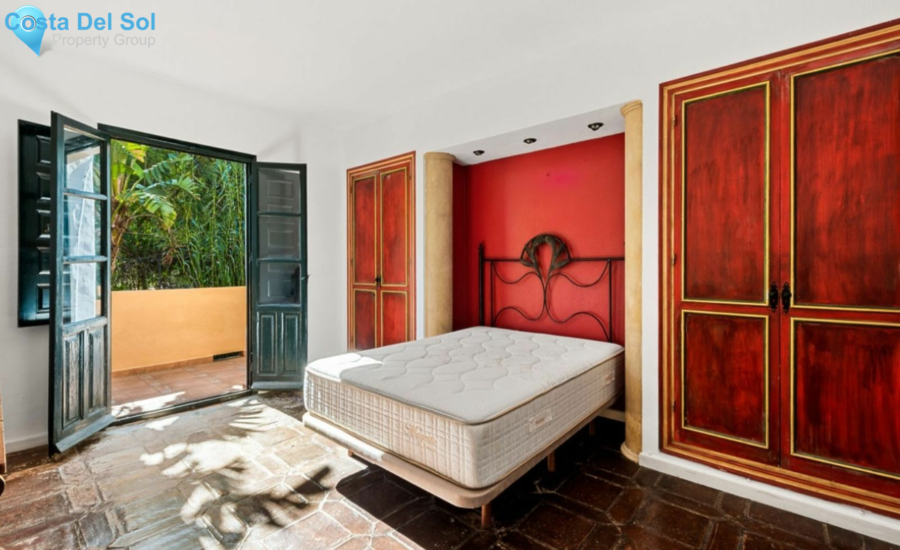 Semi-Detached House in The Golden Mile-1463756