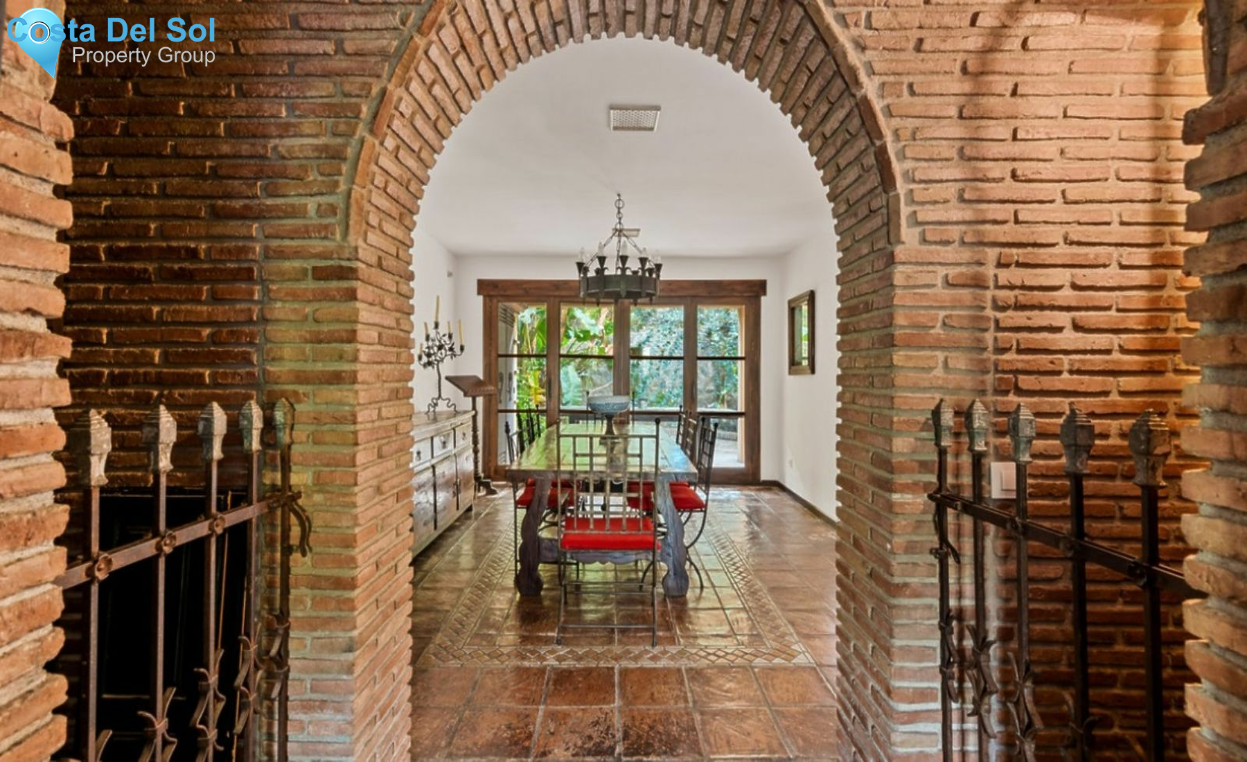 Semi-Detached House in The Golden Mile-1463747